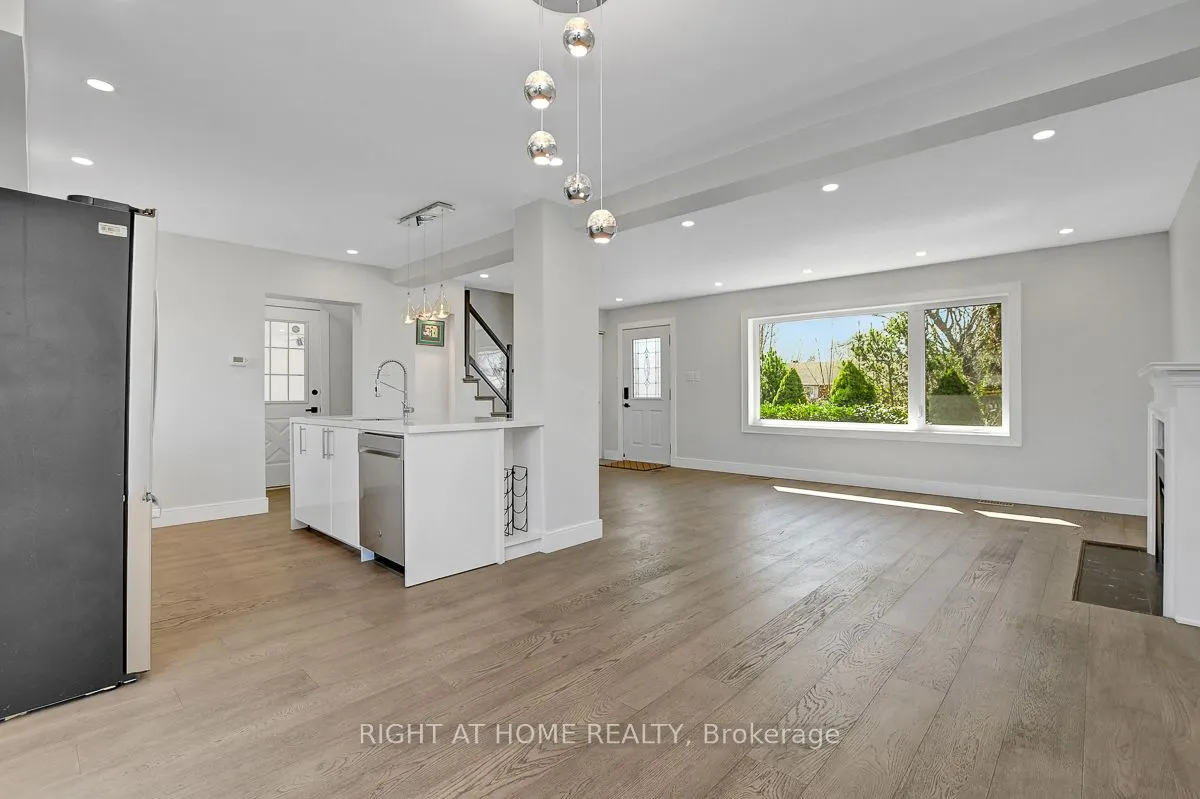 81 Canter Boulevard