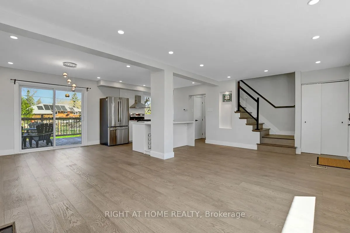 81 Canter Boulevard