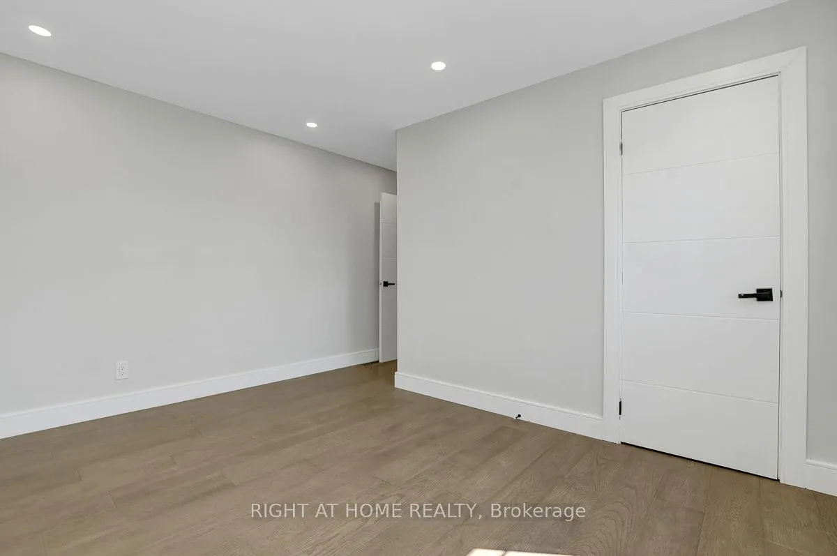 81 Canter Boulevard