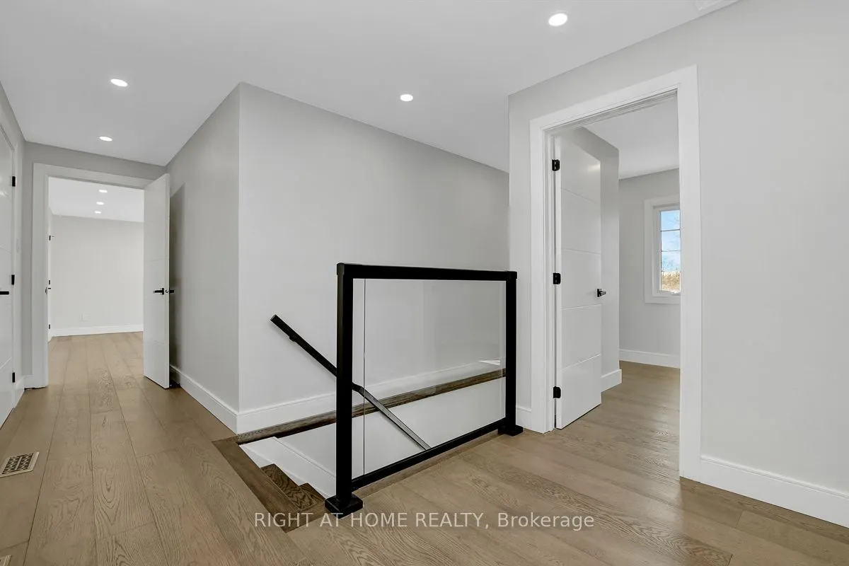 81 Canter Boulevard