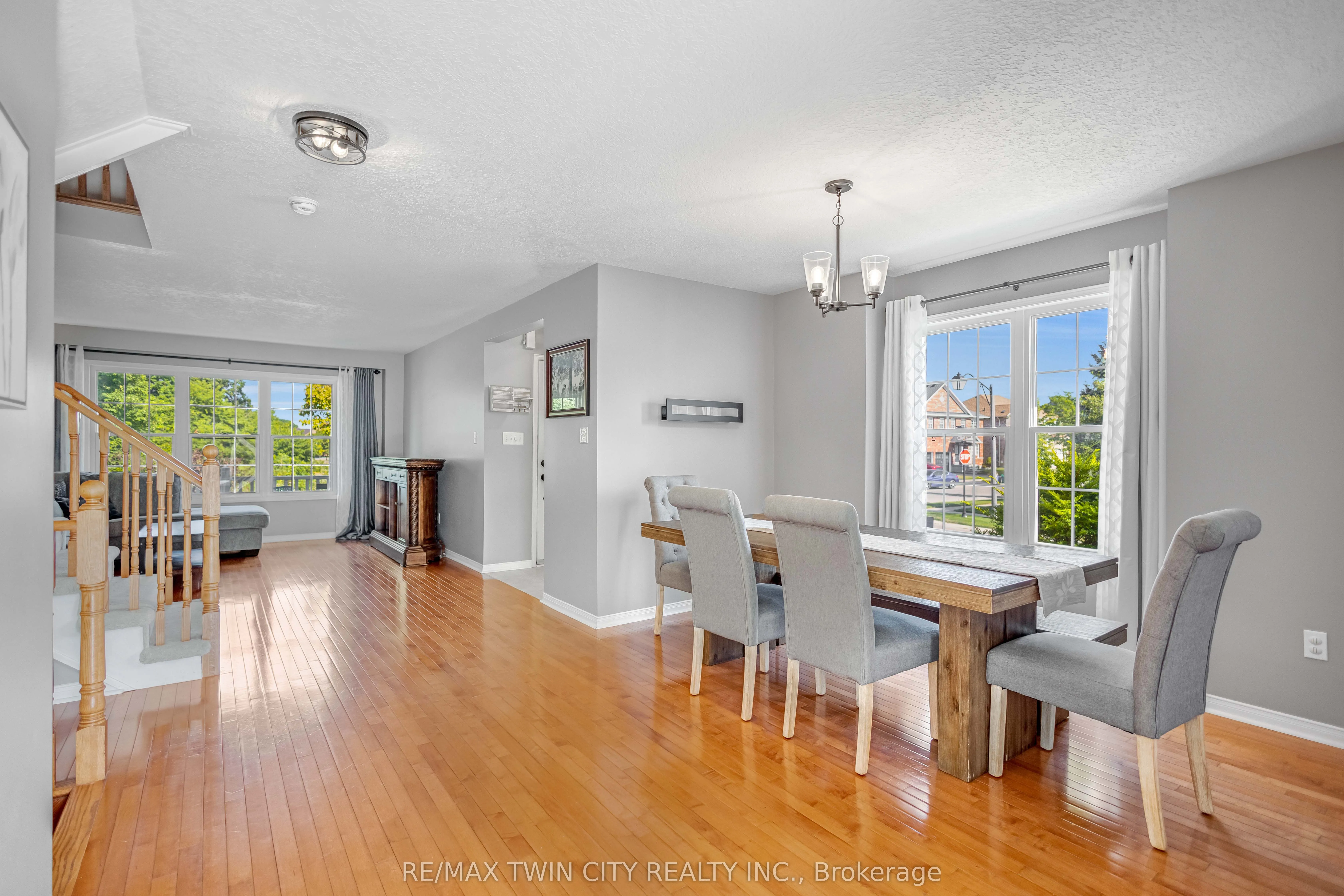 27 Shantz Street