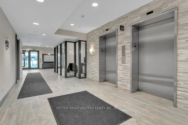 121 Queen Street, #506