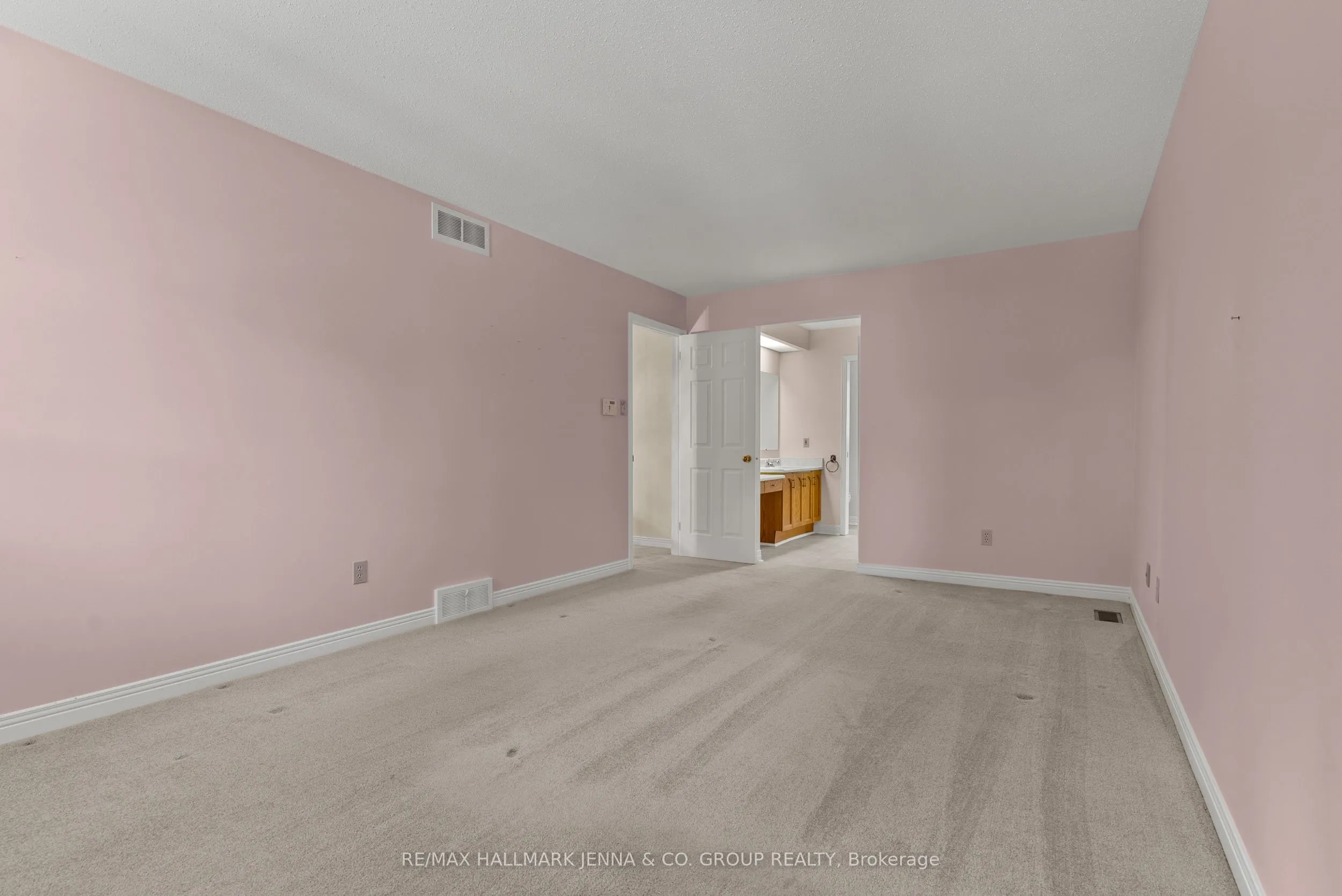 28 Pine Bluff Trail