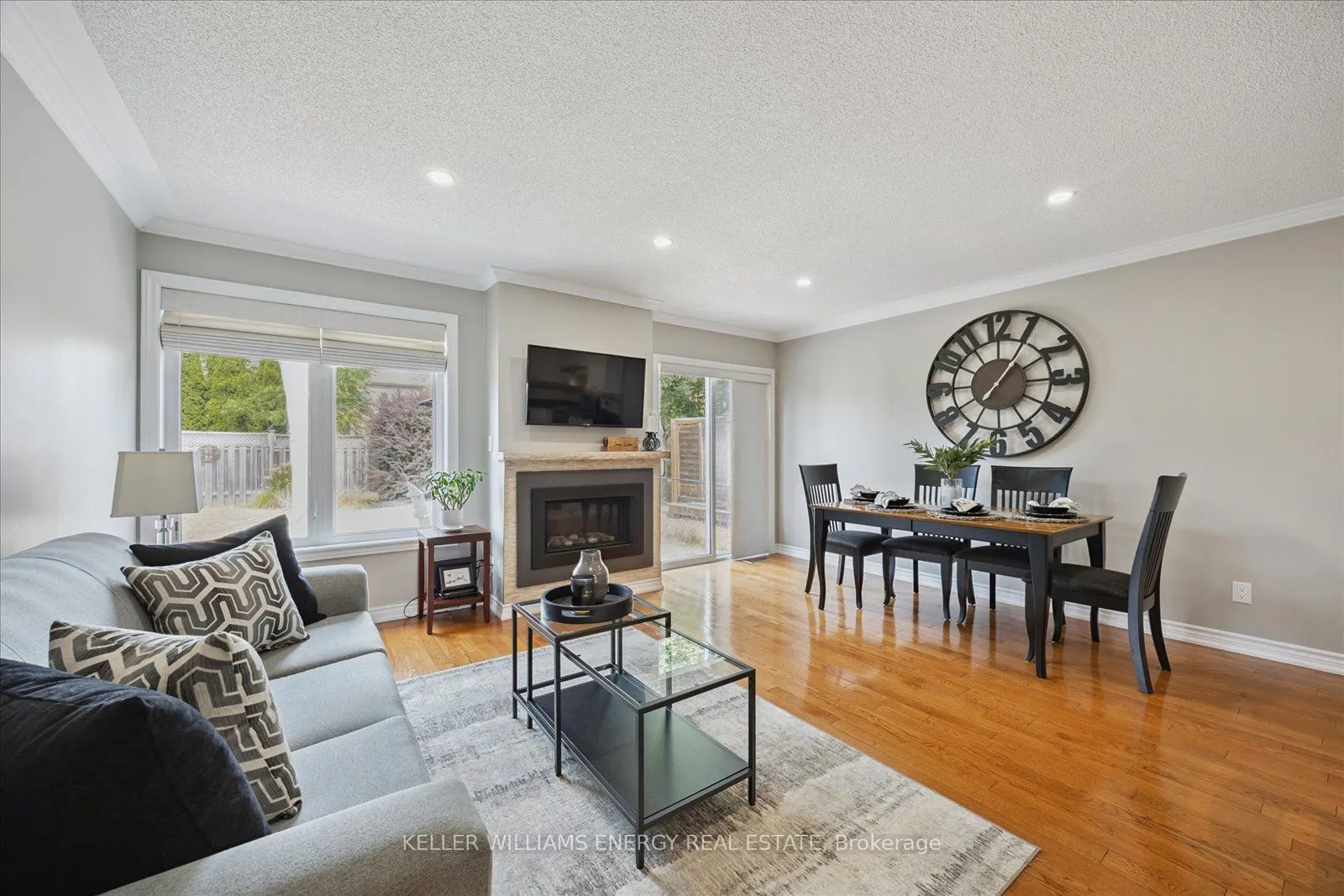 2 Austin Court