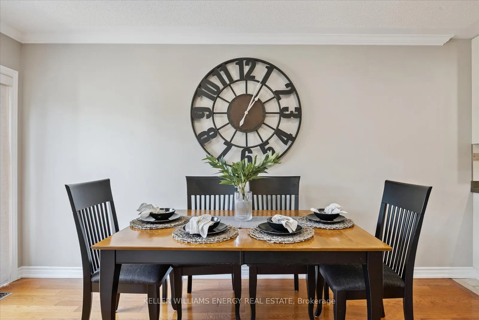 2 Austin Court