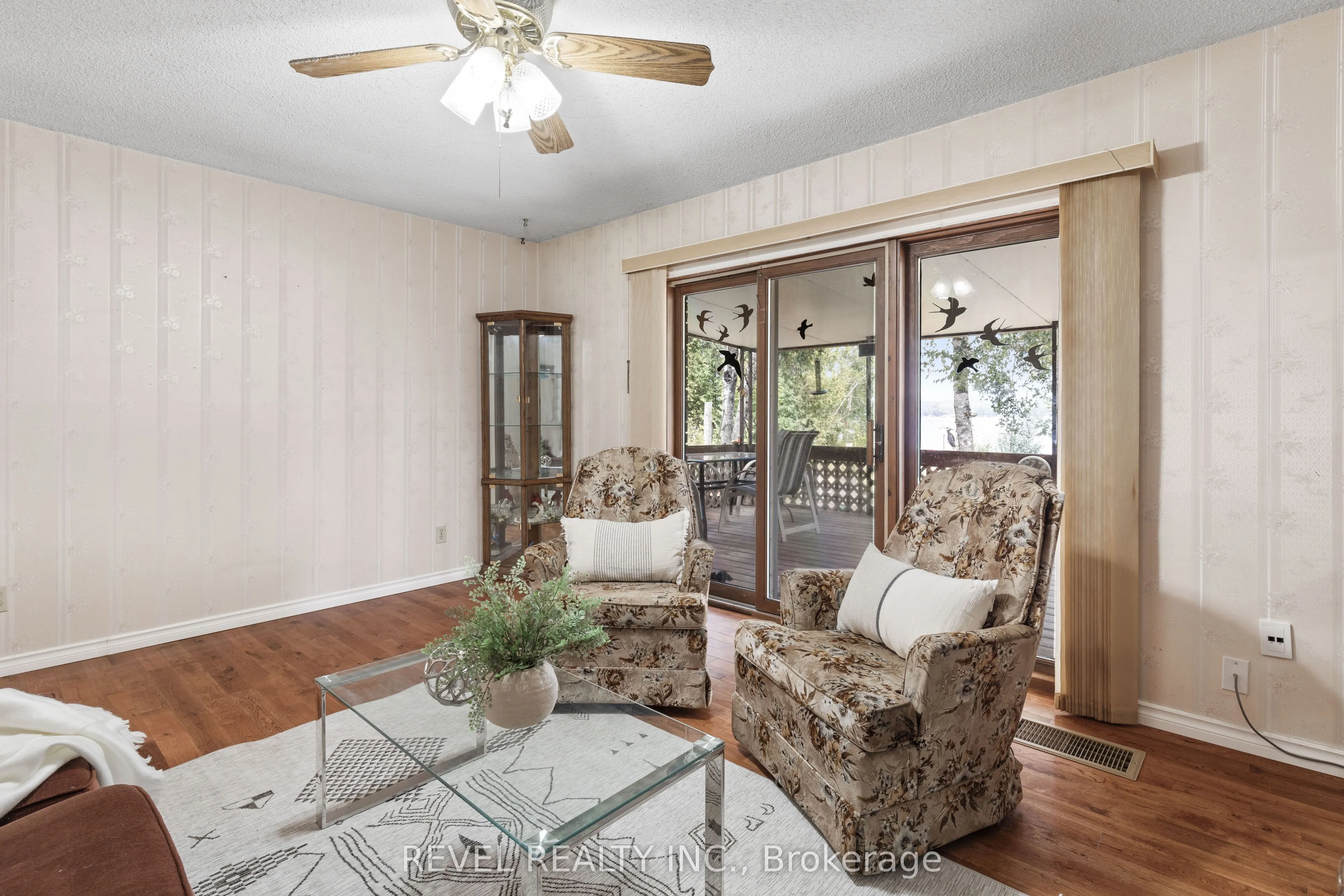 126 Pinewood Boulevard