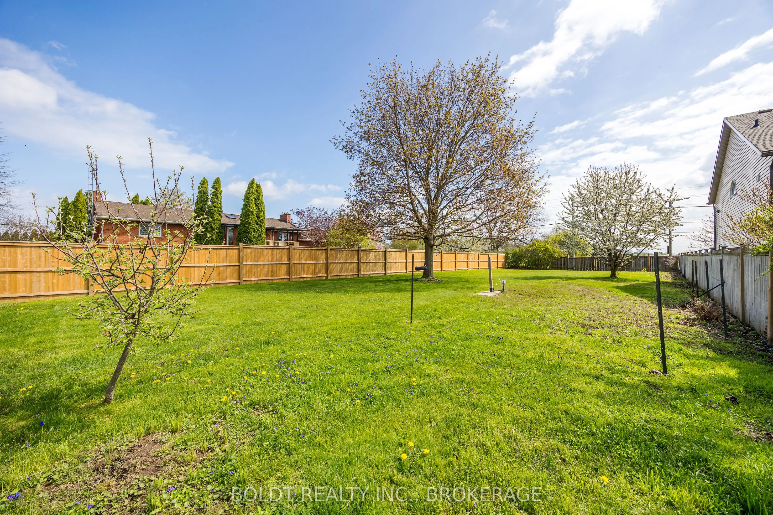 1624 Concession 4 Road