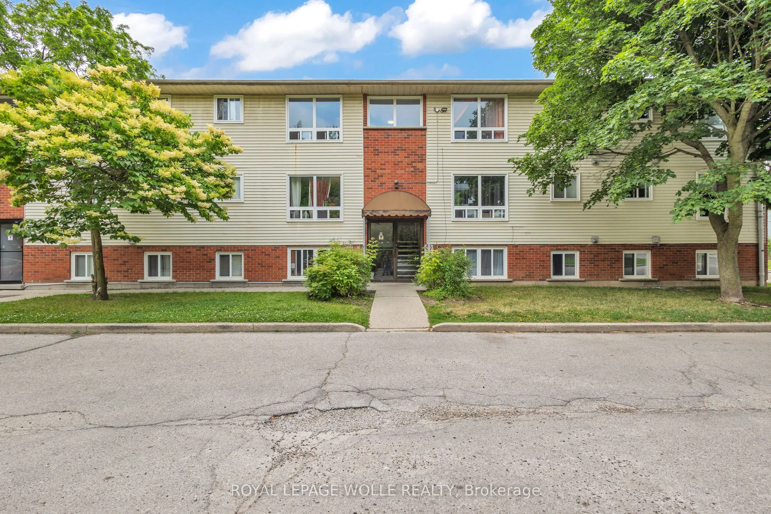 119 Cedar Street S, #7