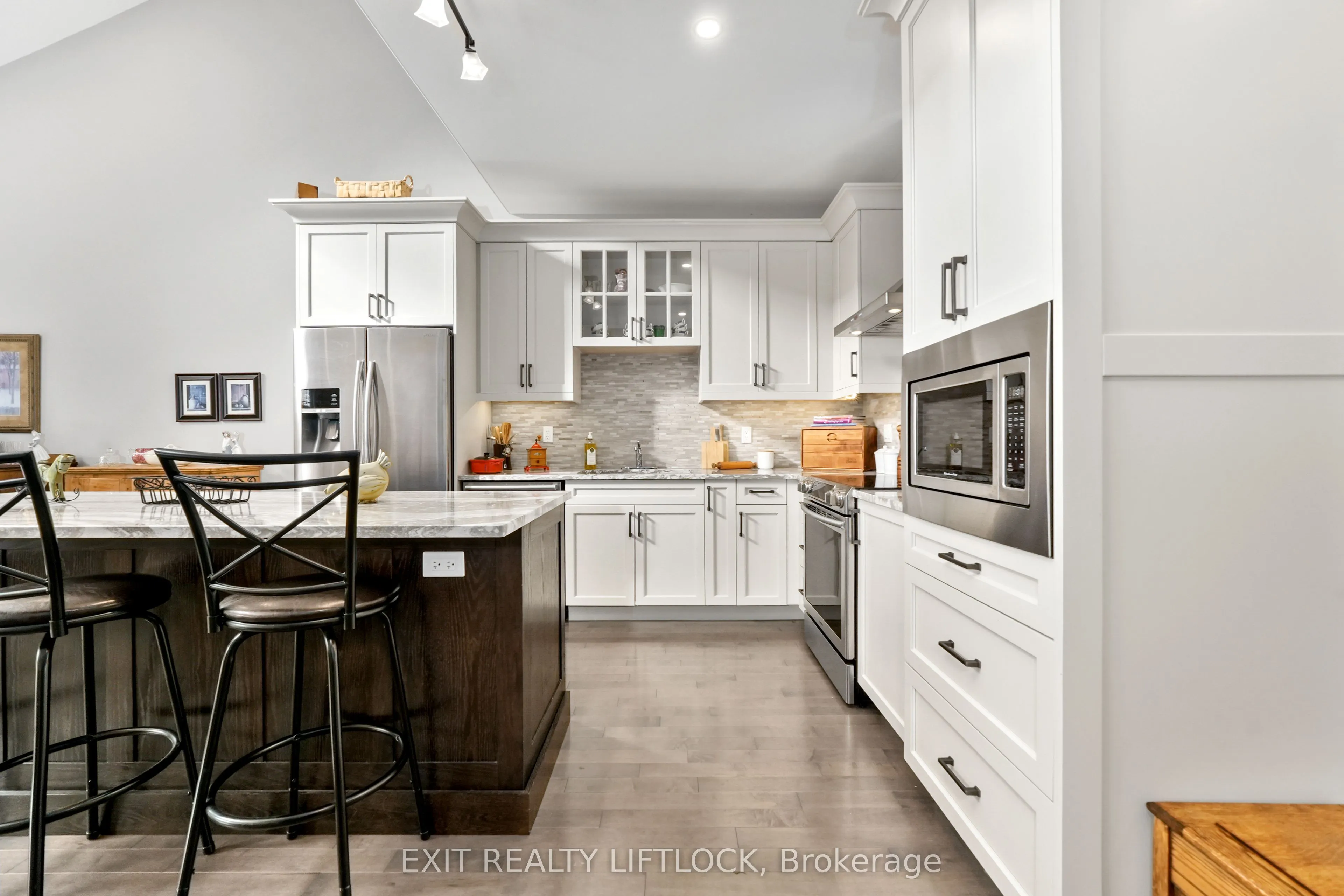 68 Blossom Court, #10