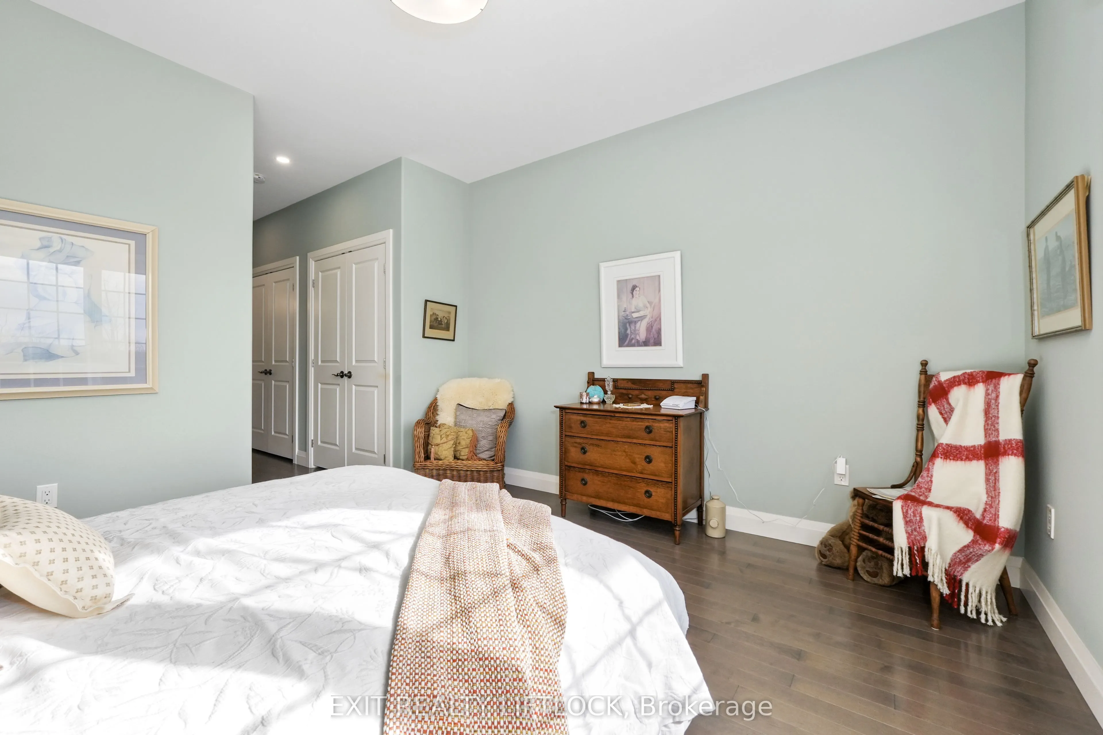 68 Blossom Court, #10