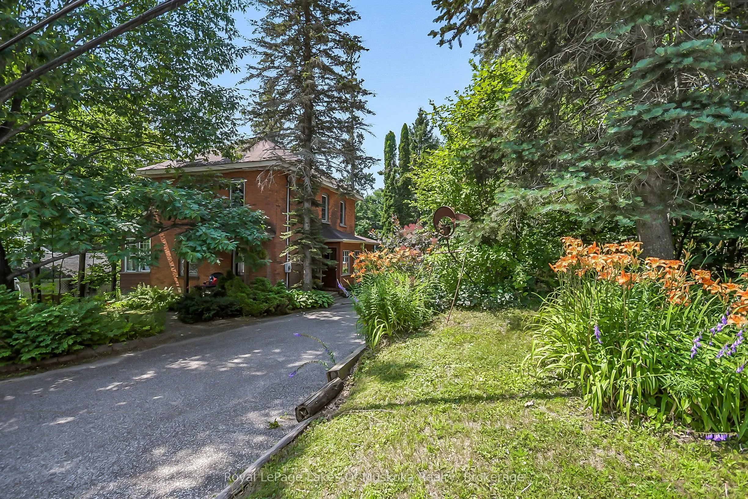 98 Muskoka Road