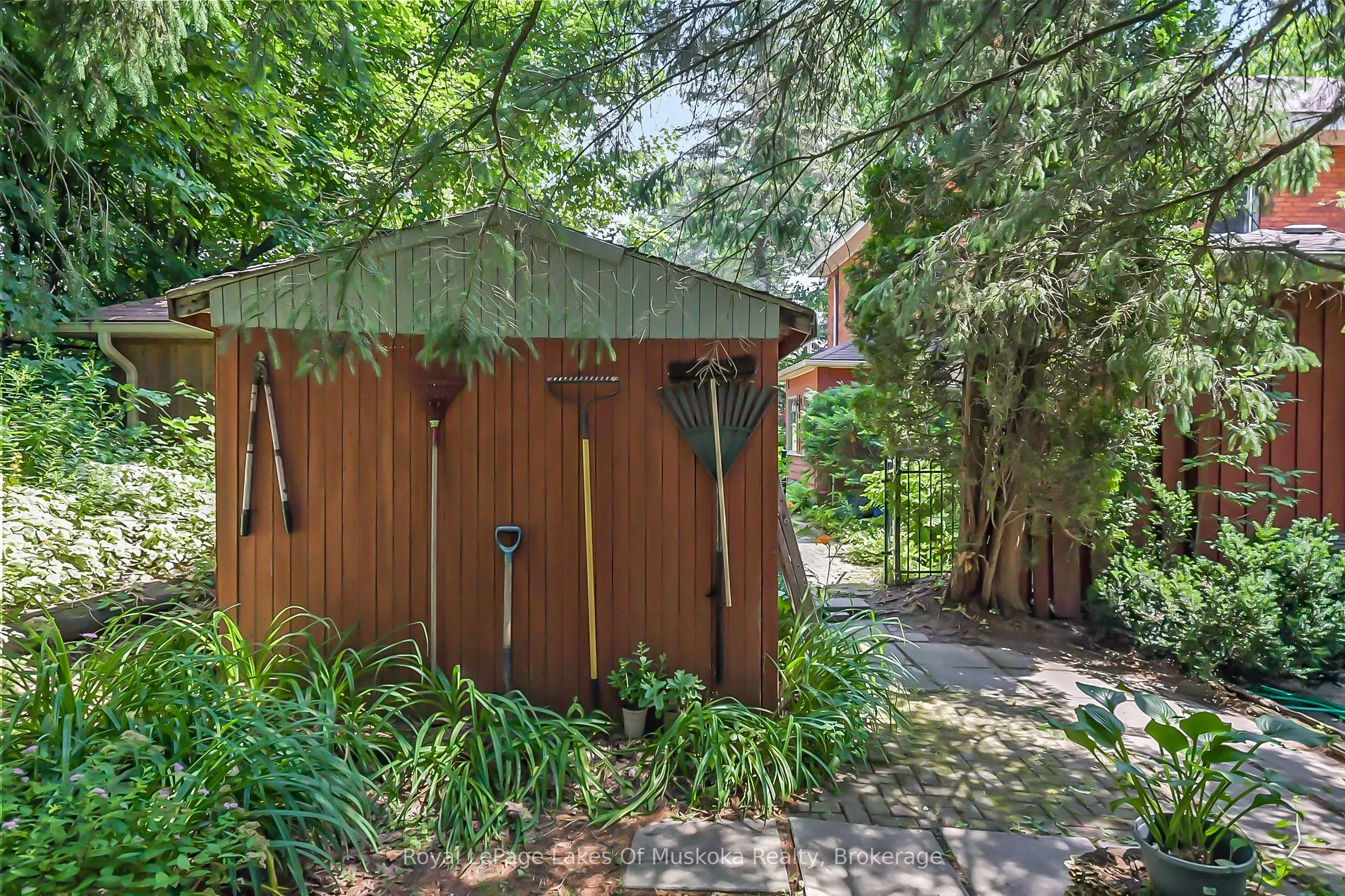 98 Muskoka Road