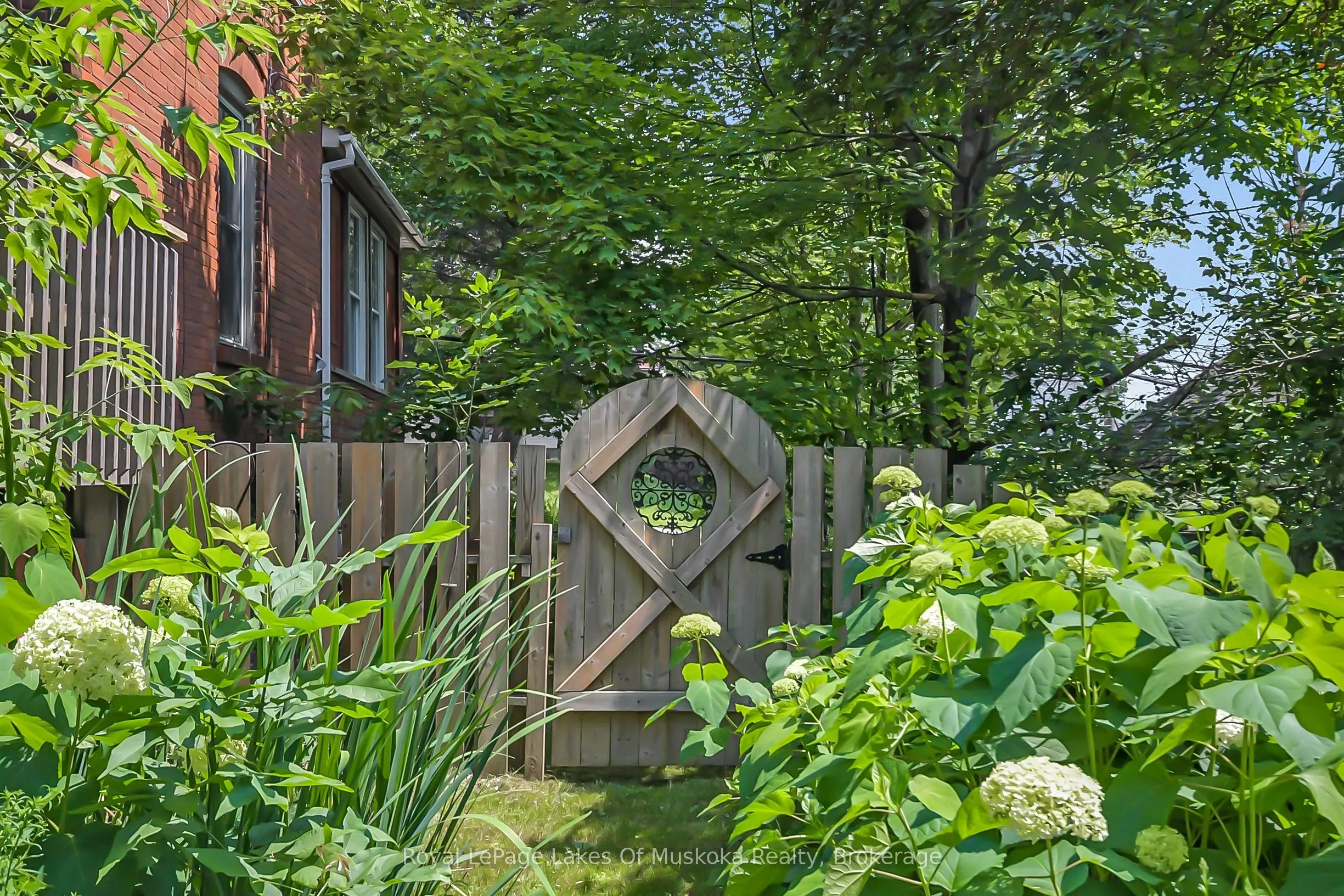 98 Muskoka Road