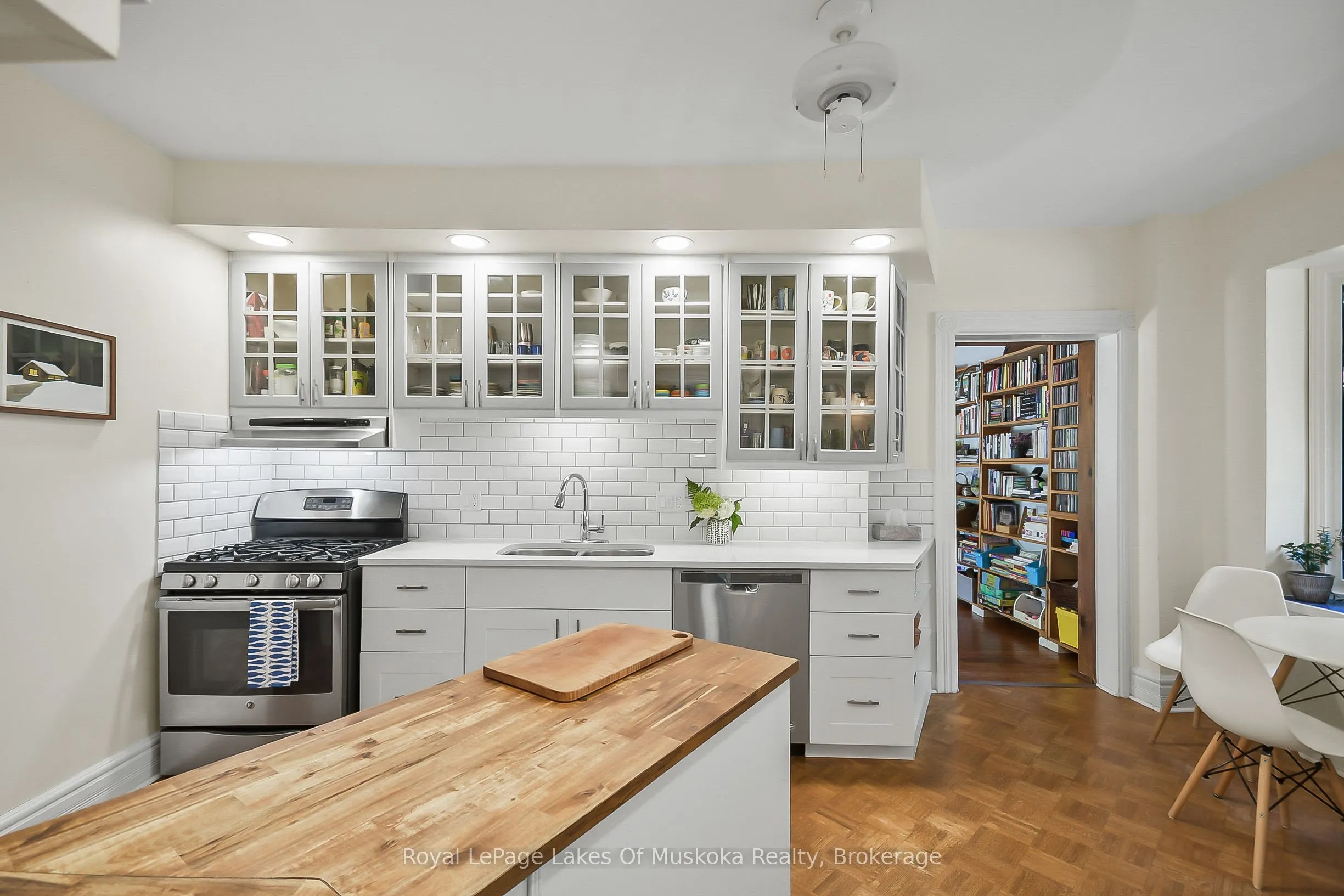 98 Muskoka Road
