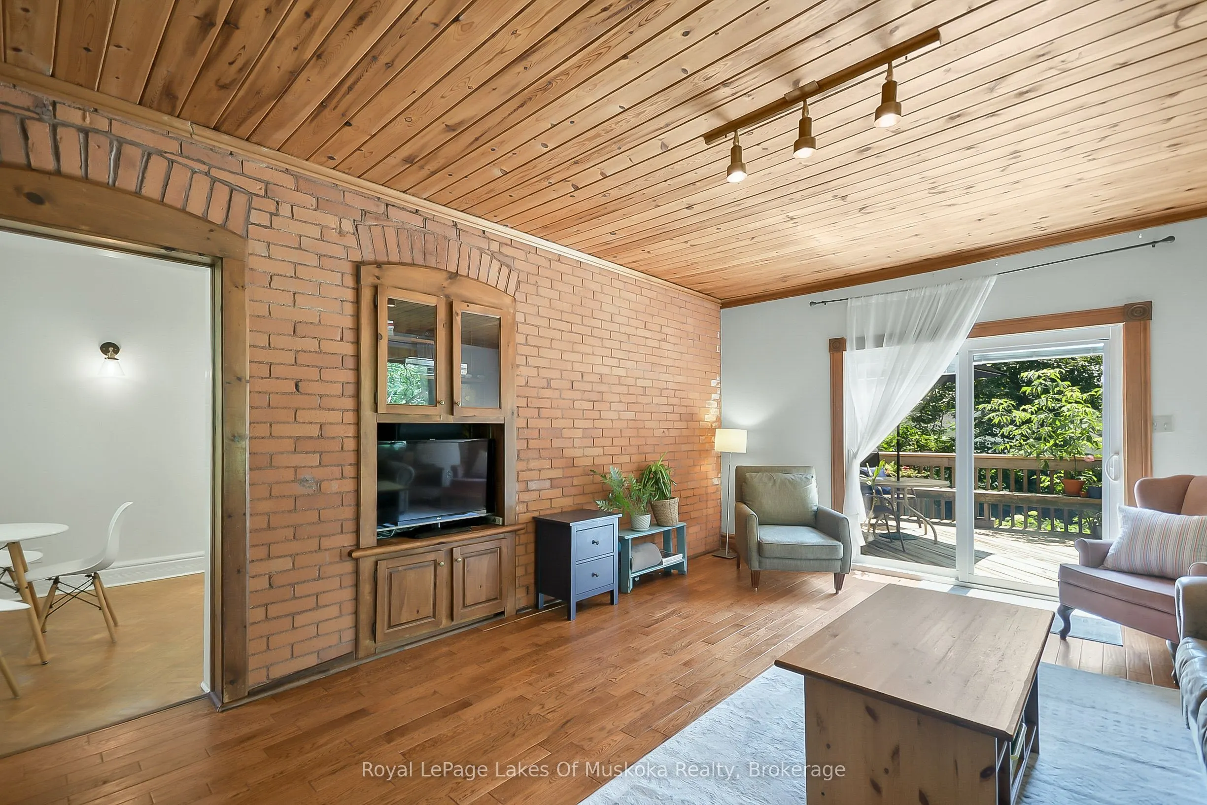 98 Muskoka Road