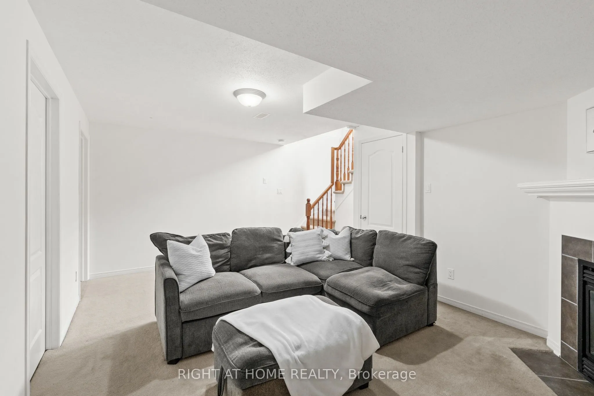 206 CALAVERAS Avenue