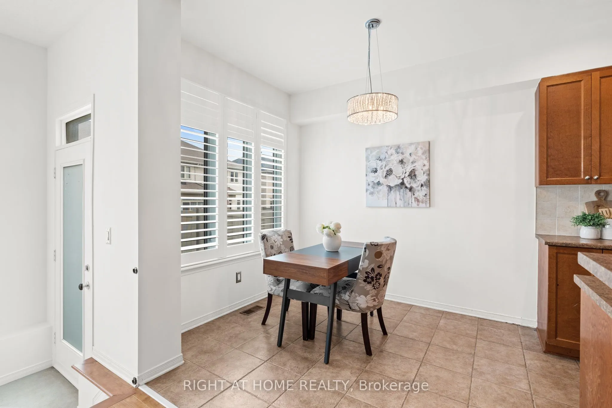 206 CALAVERAS Avenue