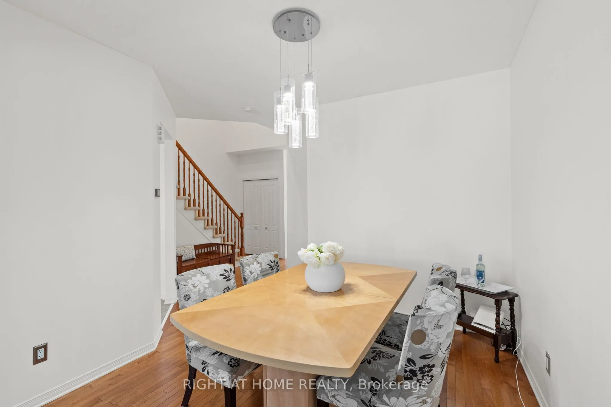 206 CALAVERAS Avenue