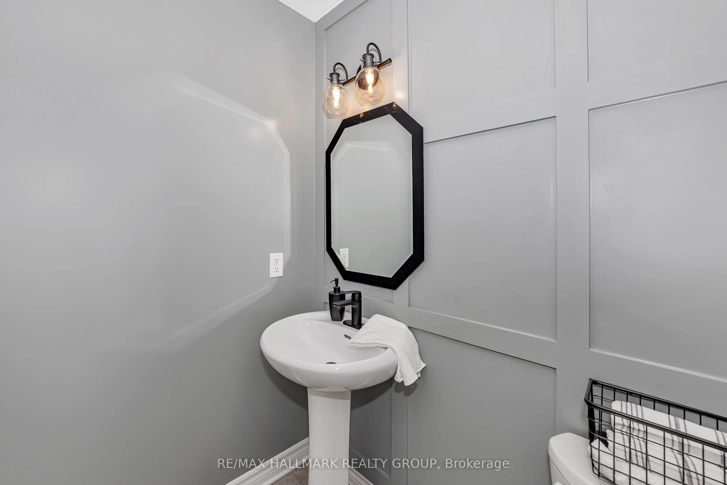771 Hazelnut Crescent