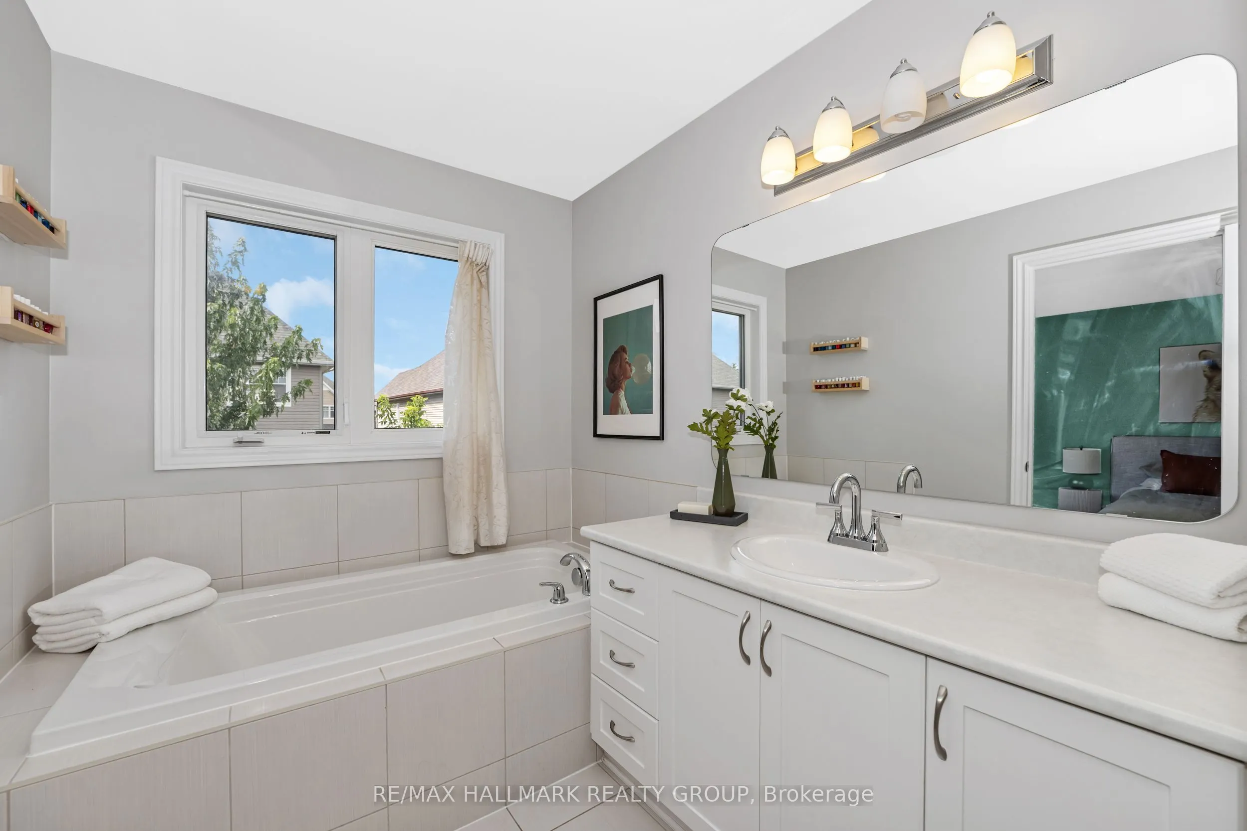 771 Hazelnut Crescent
