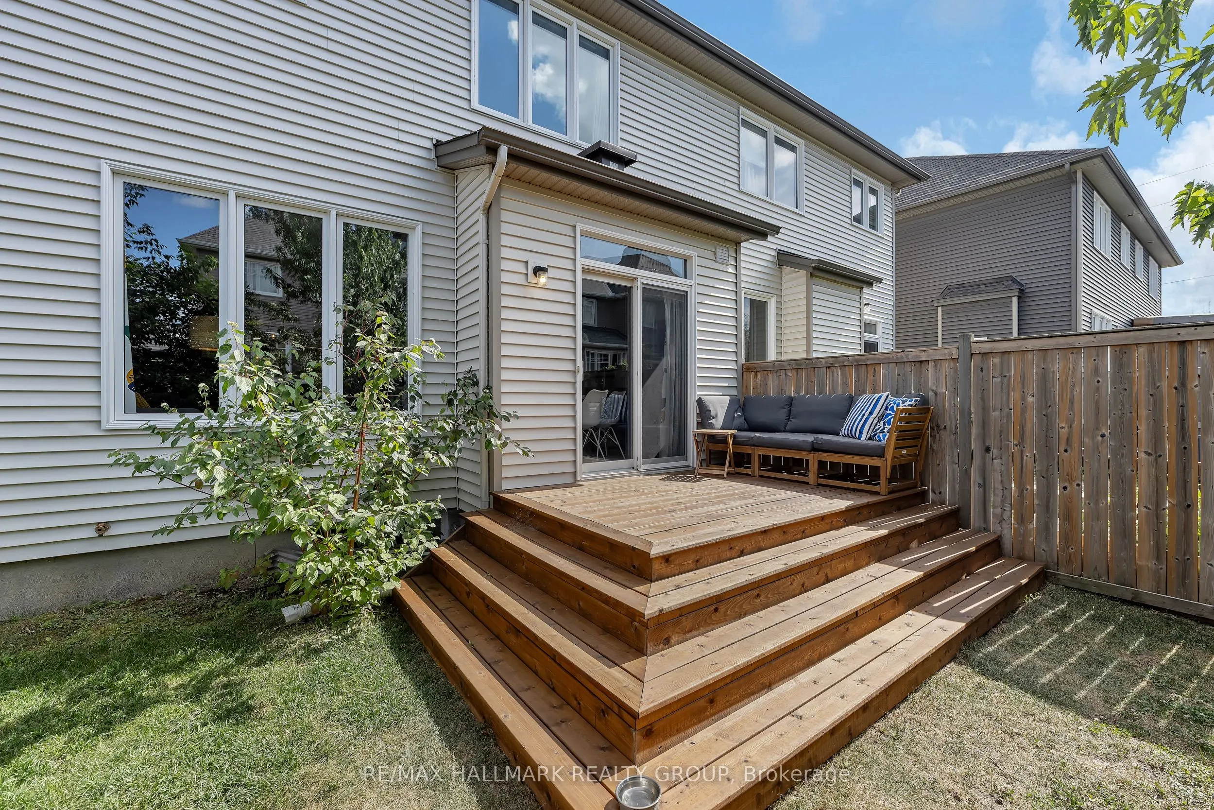 771 Hazelnut Crescent