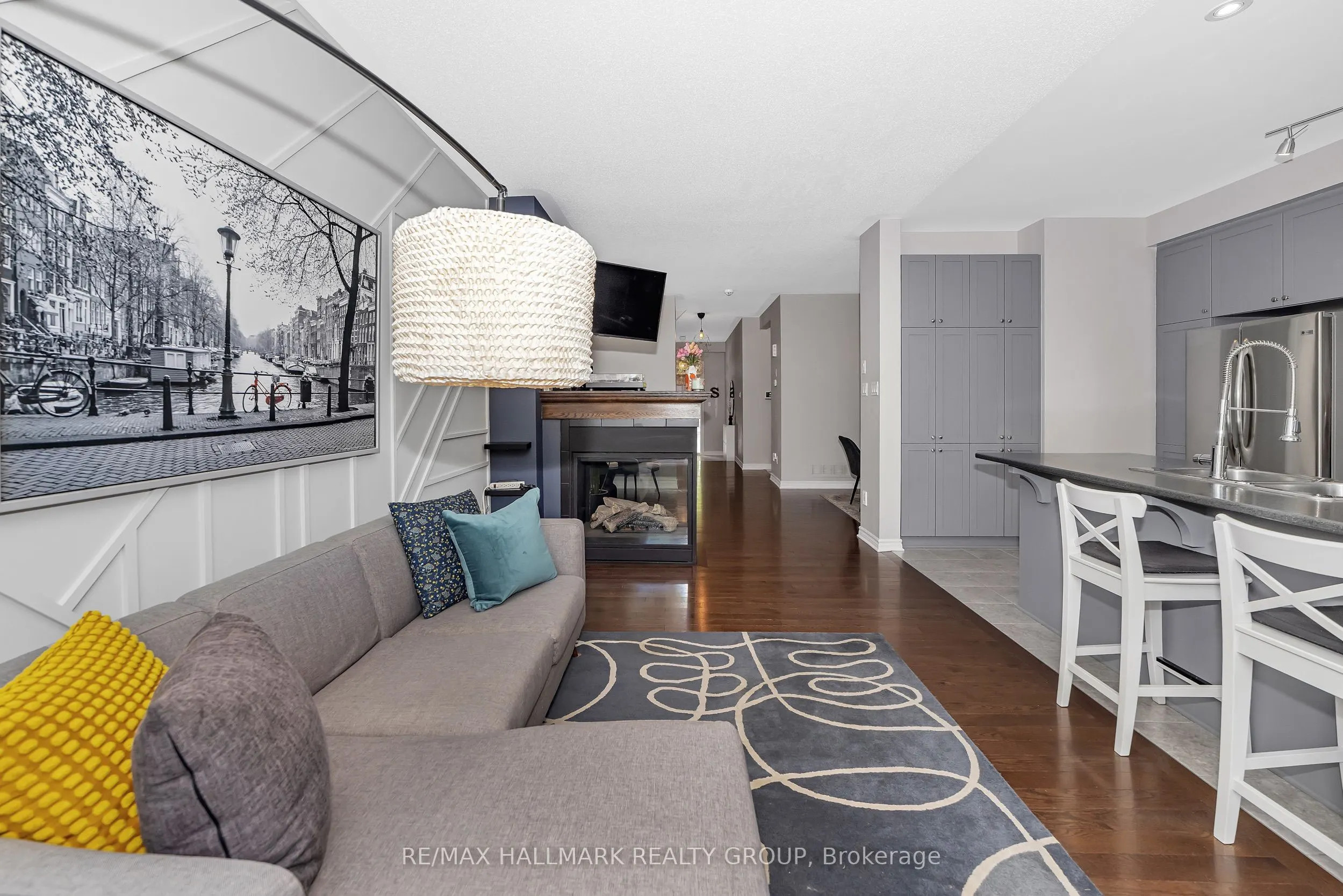 771 Hazelnut Crescent