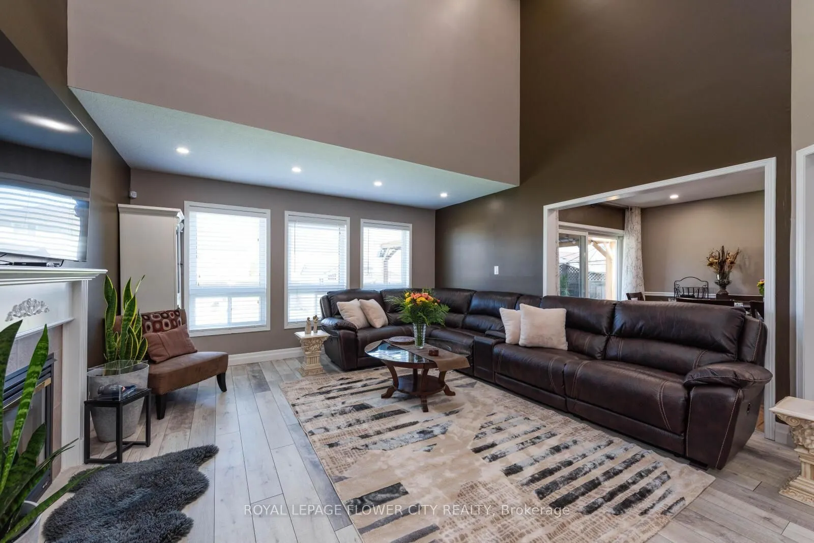200 Hunter Way, #Main & Upper