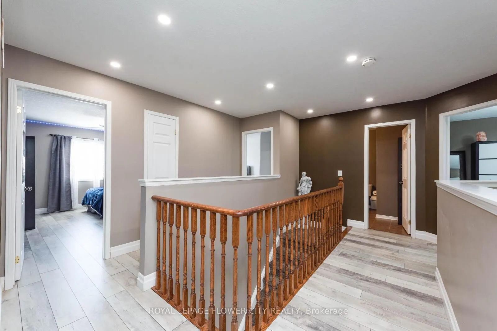200 Hunter Way, #Main & Upper