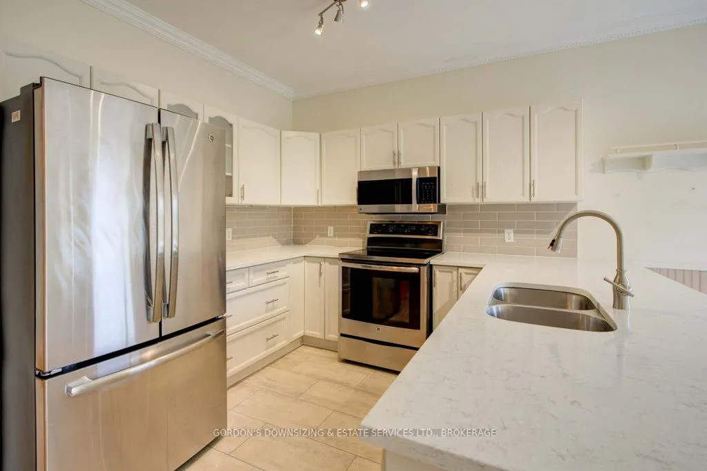 303 Cavendish Crescent