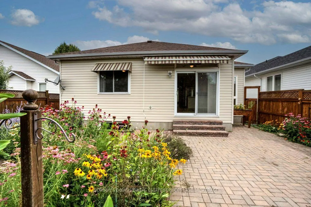 303 Cavendish Crescent