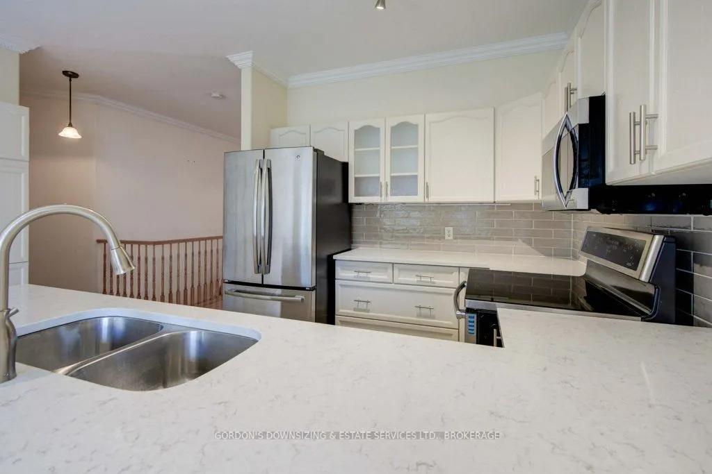 303 Cavendish Crescent
