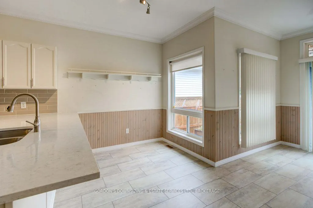 303 Cavendish Crescent