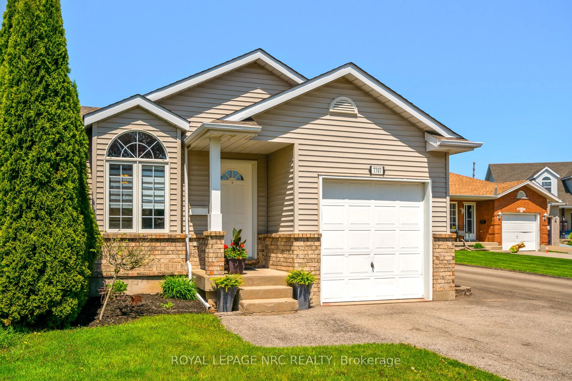 7707 Cortina Crescent