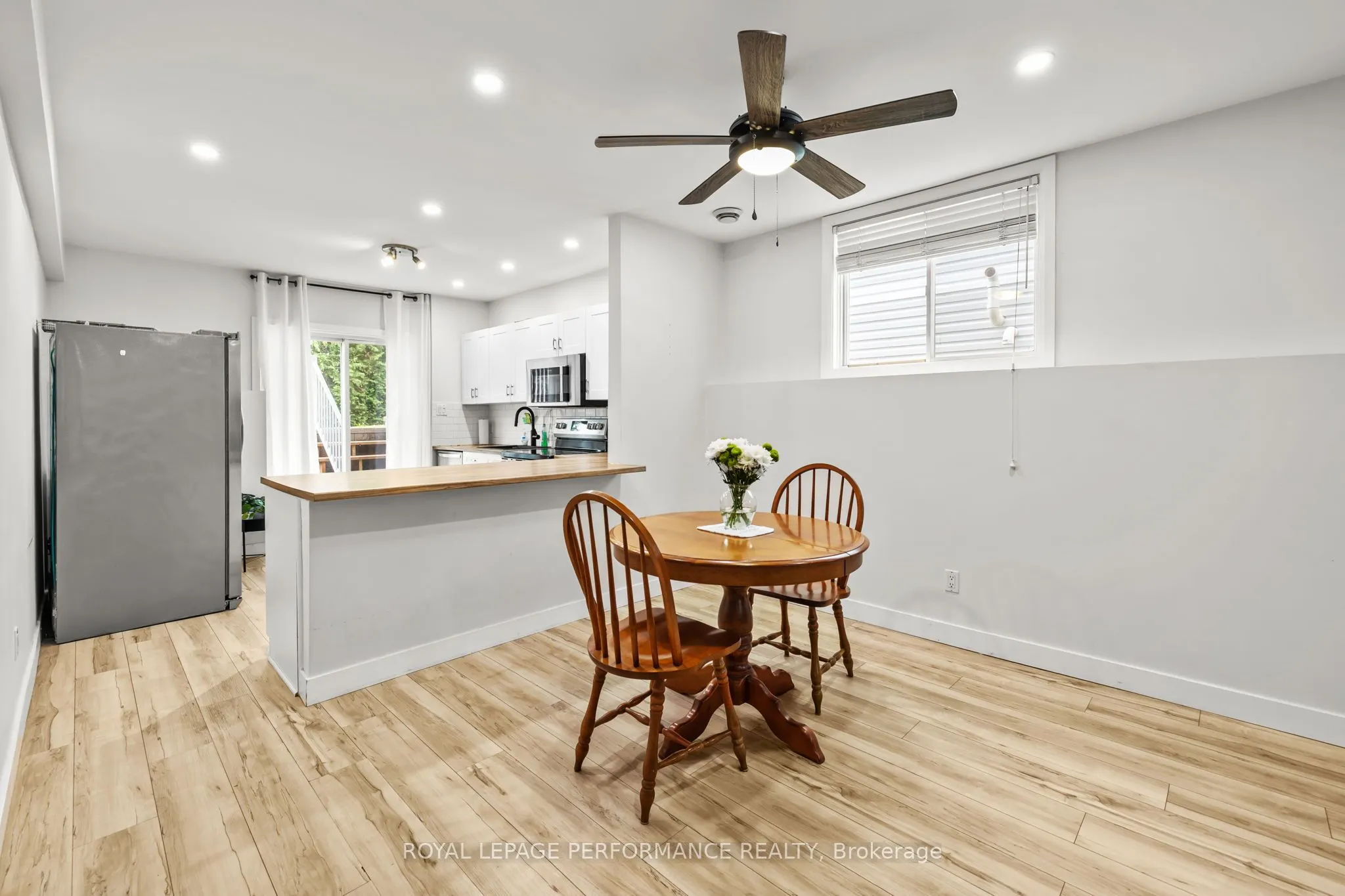 75 LAPOINTE Boulevard, #1C