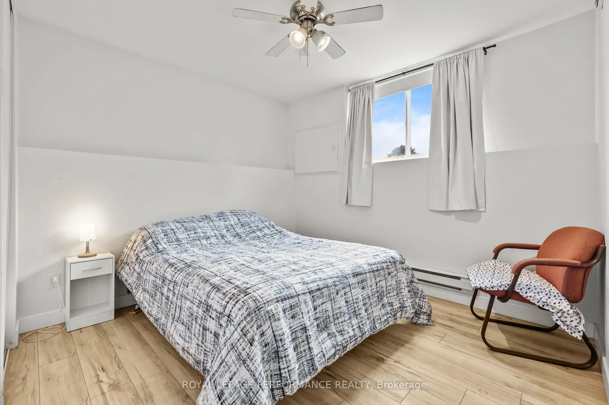 75 LAPOINTE Boulevard, #1C