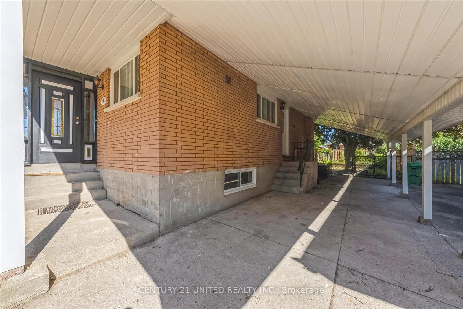 521 Raymond Street