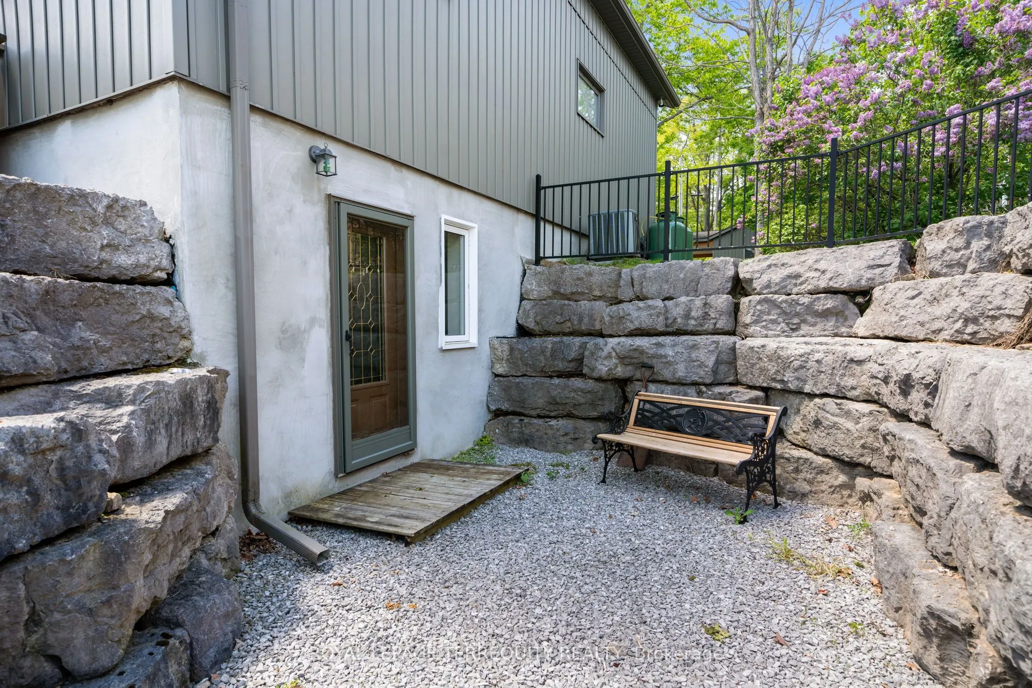 18 Miller Road