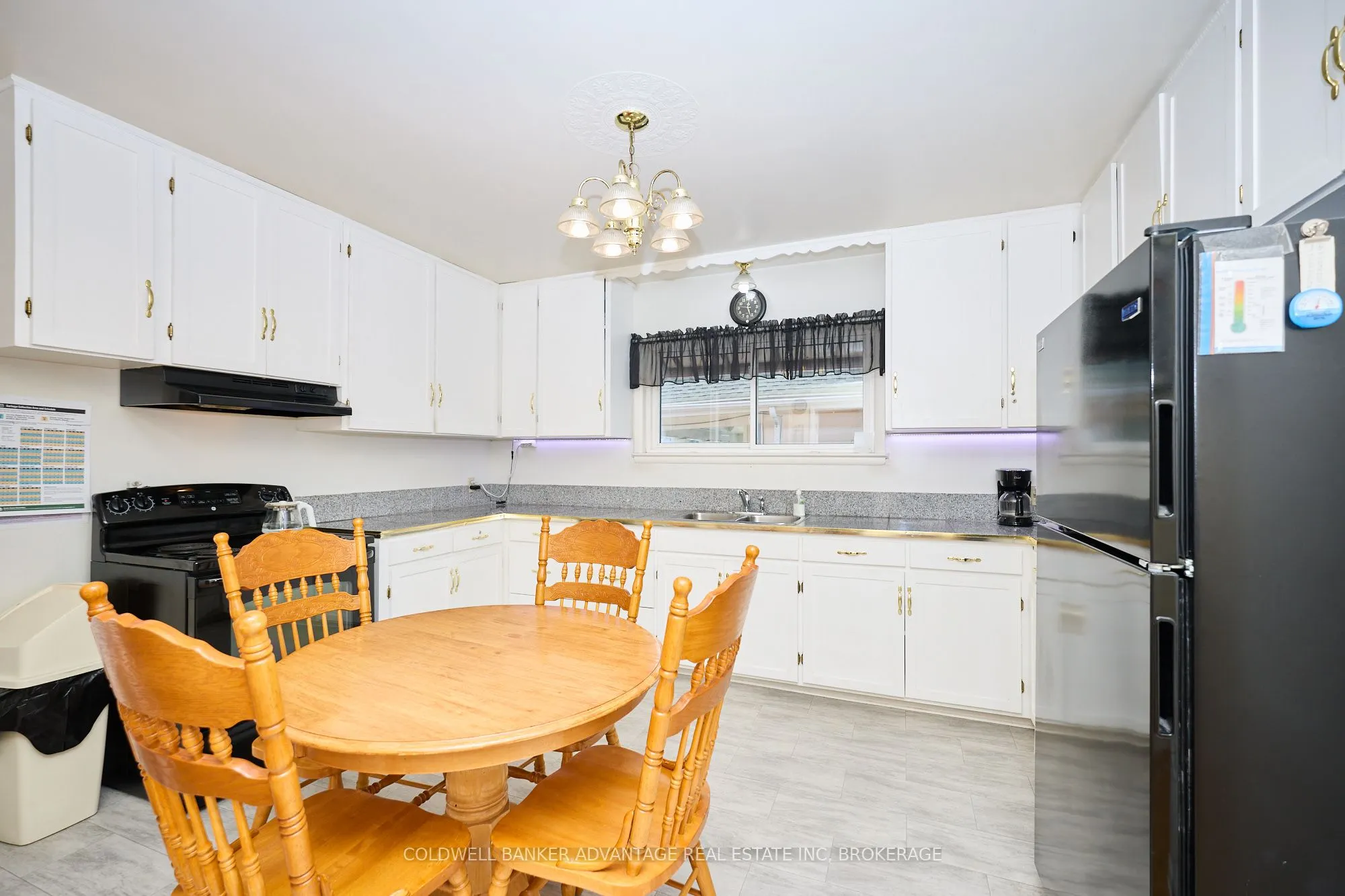 323 Niagara Street