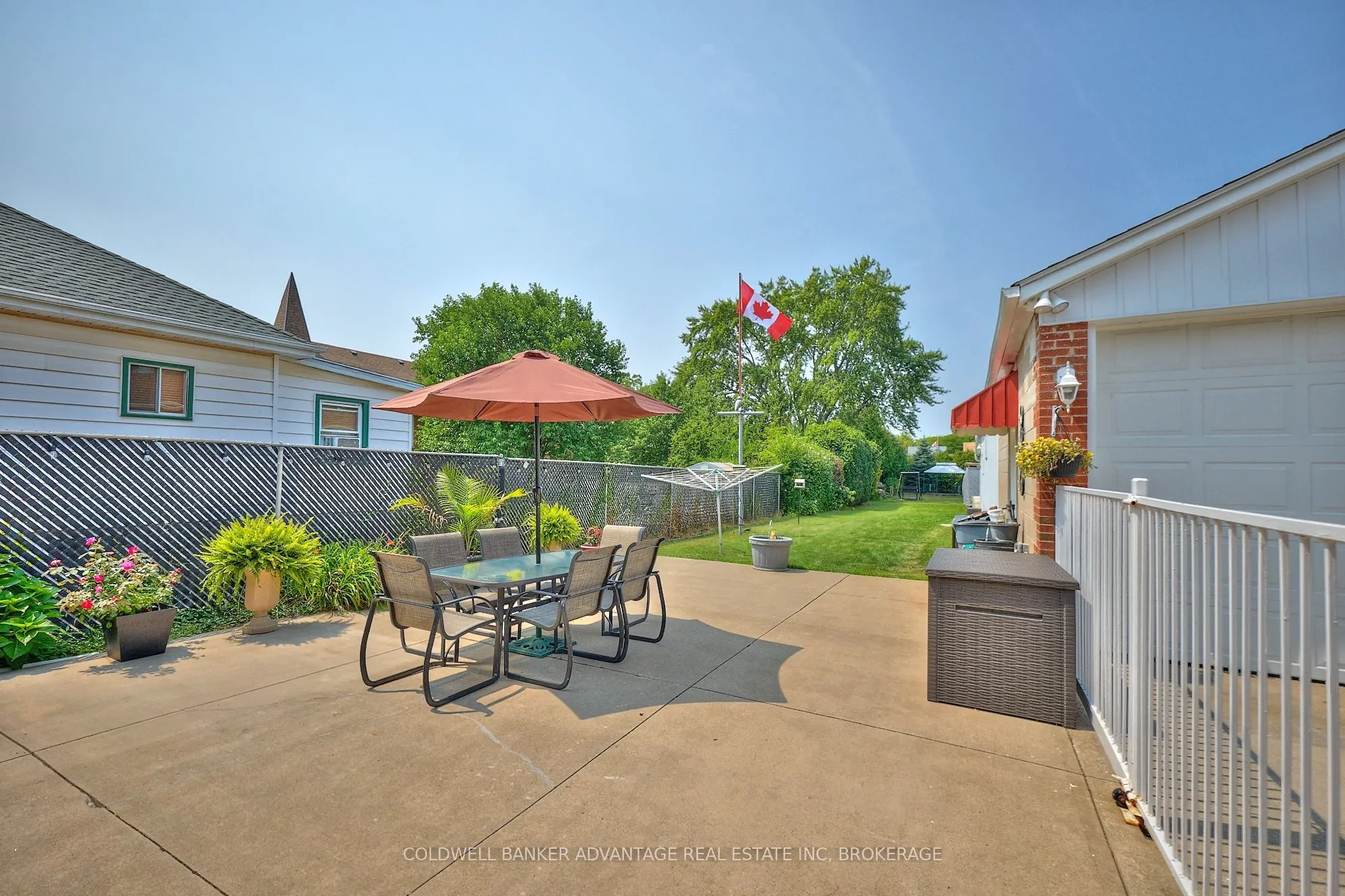 323 Niagara Street