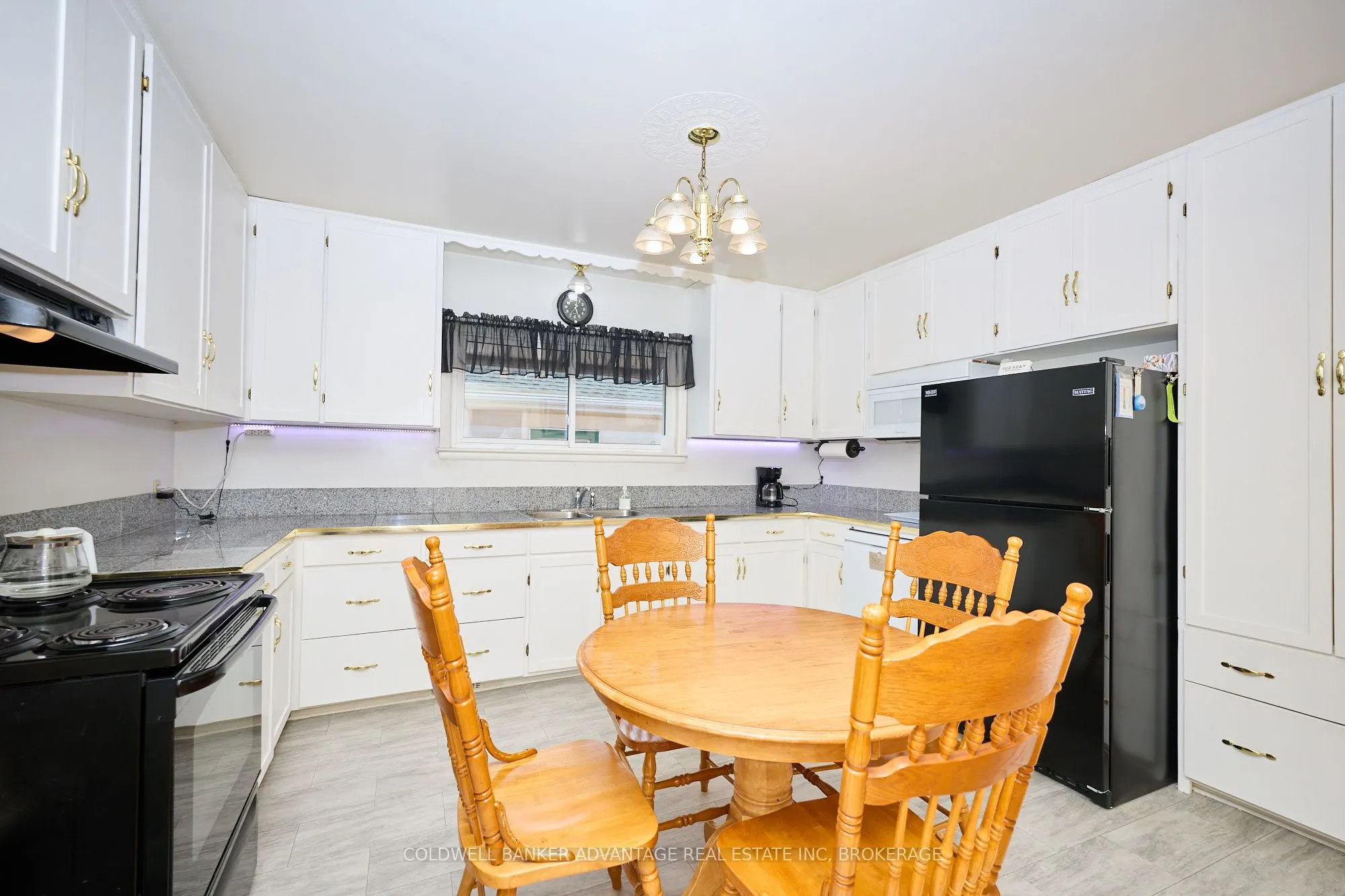 323 Niagara Street