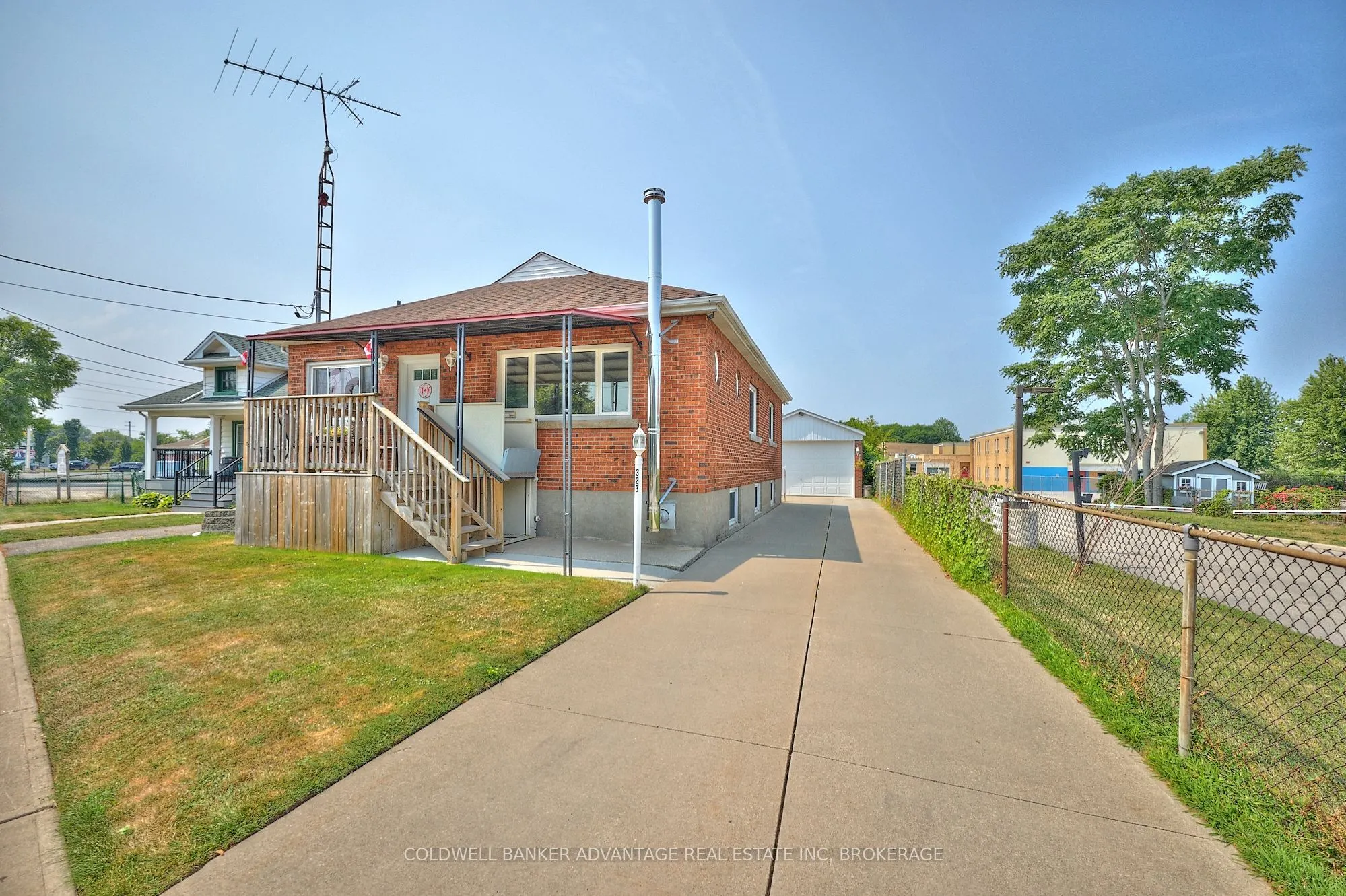 323 Niagara Street