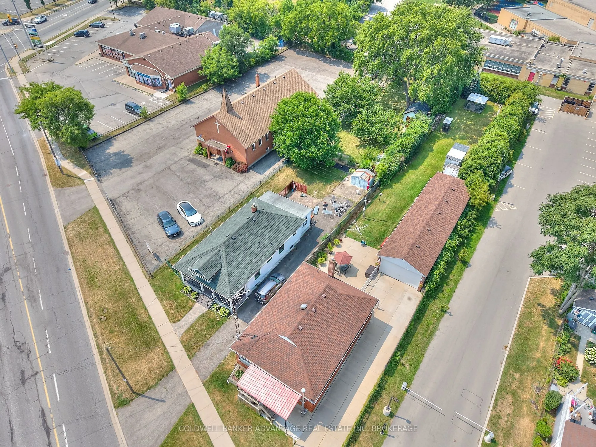 323 Niagara Street