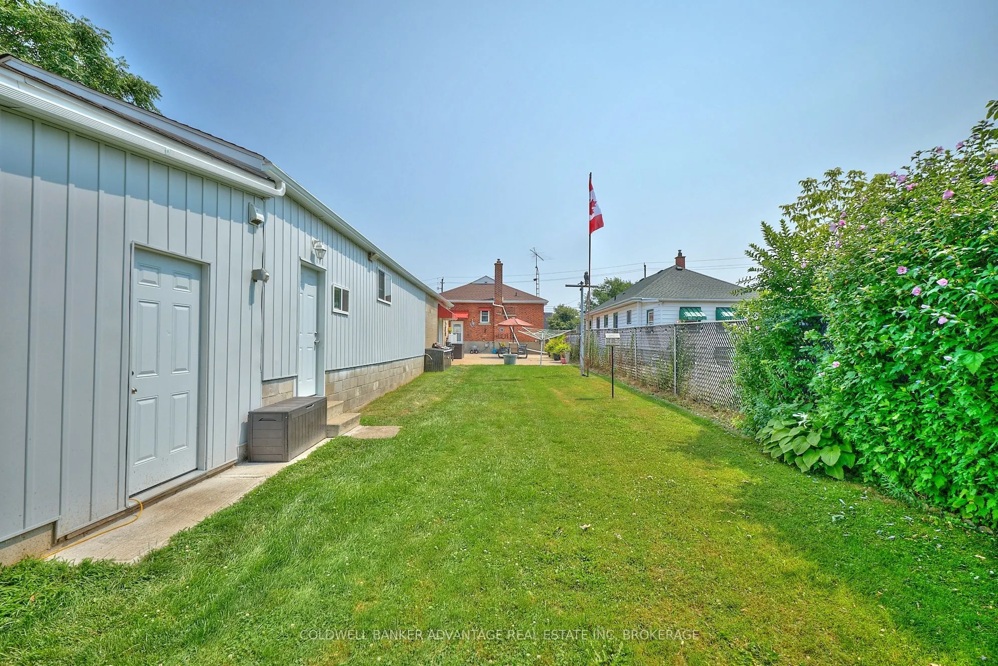 323 Niagara Street
