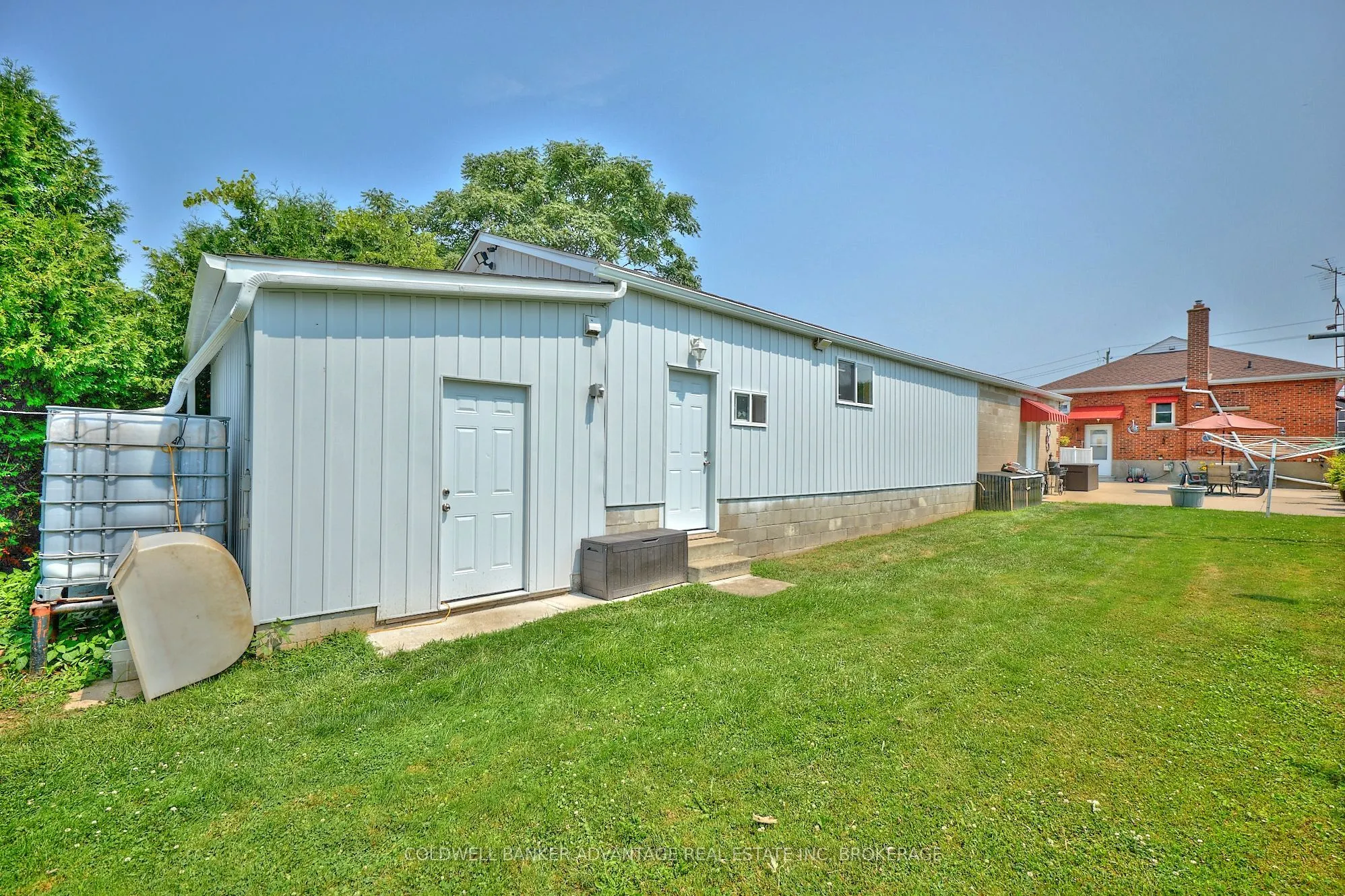 323 Niagara Street