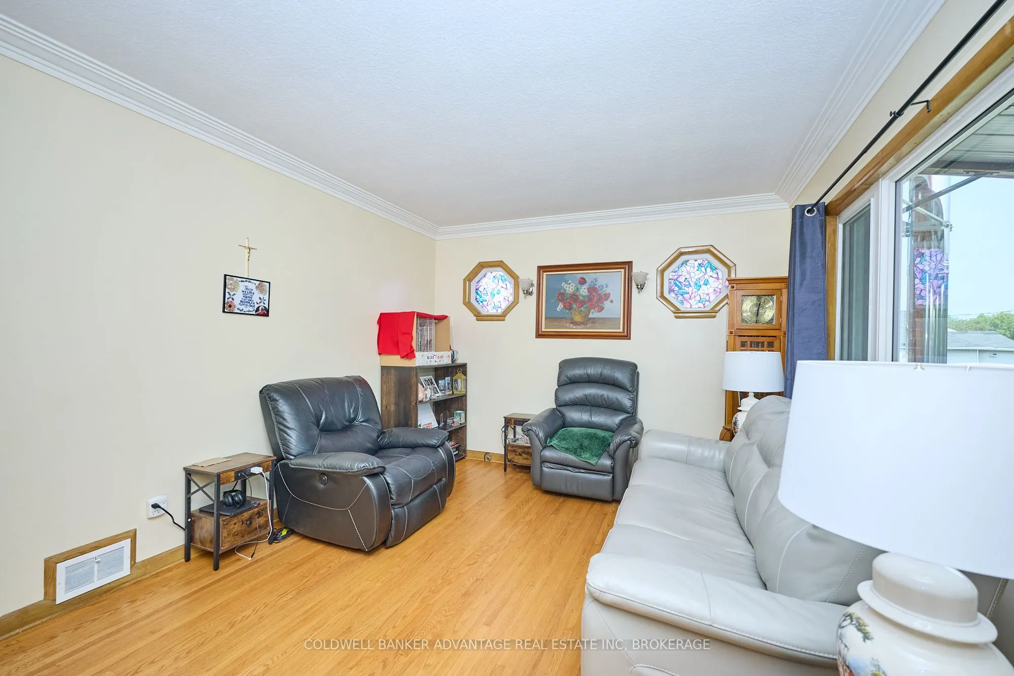 323 Niagara Street