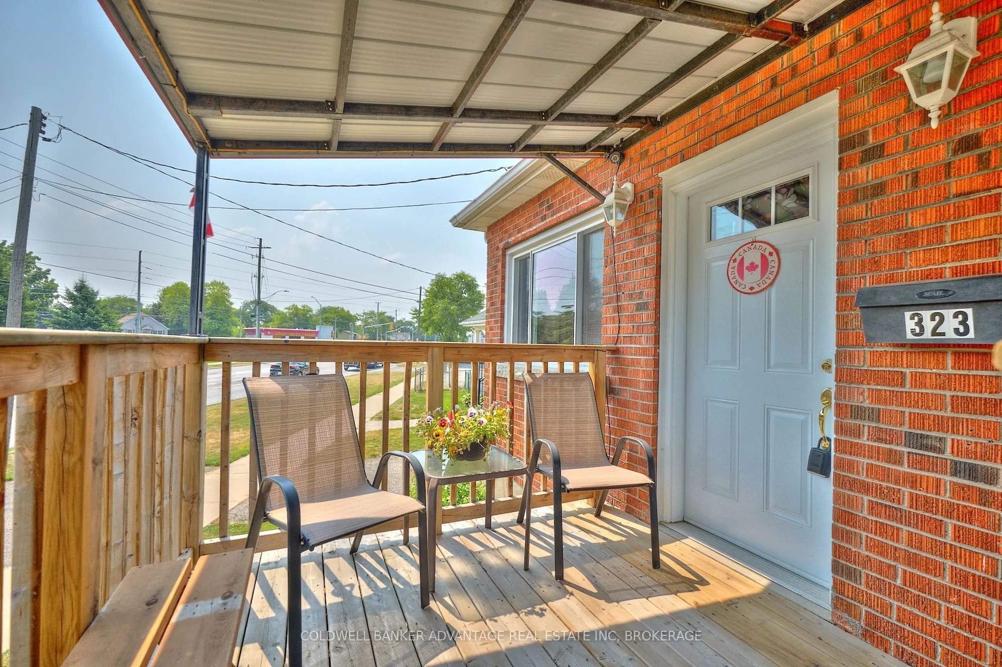 323 Niagara Street