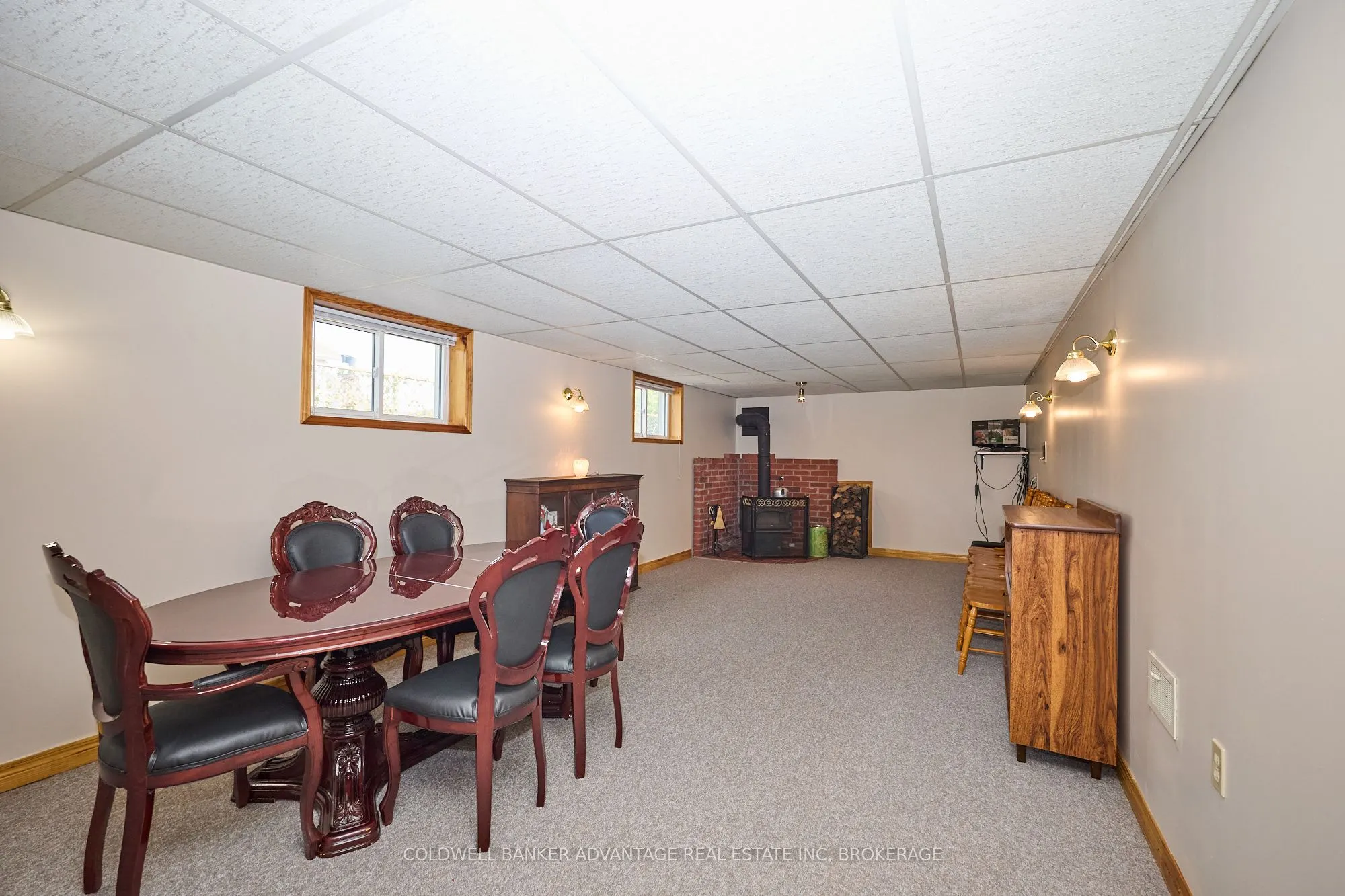 323 Niagara Street