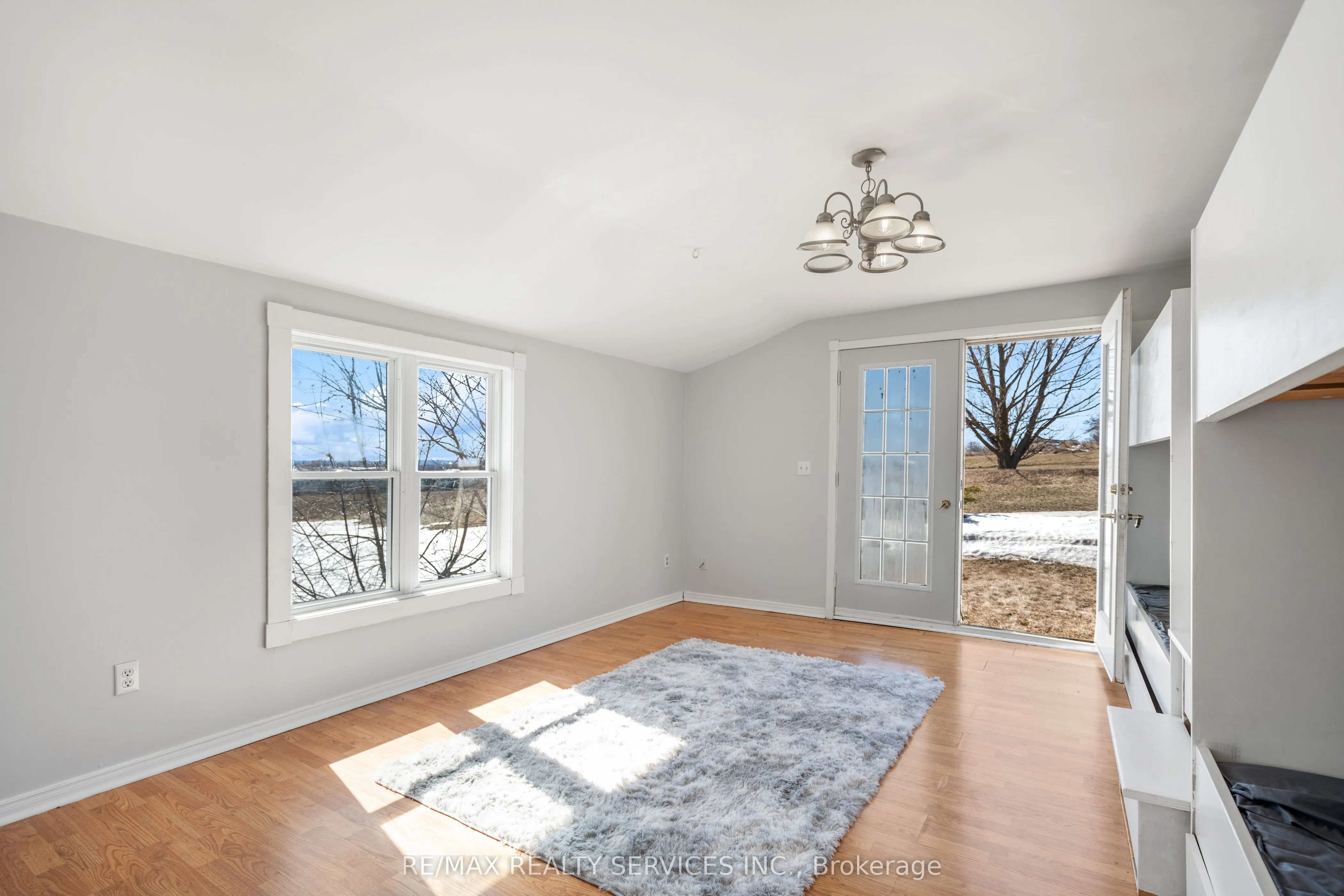 995486 Mono-Adjala Townline