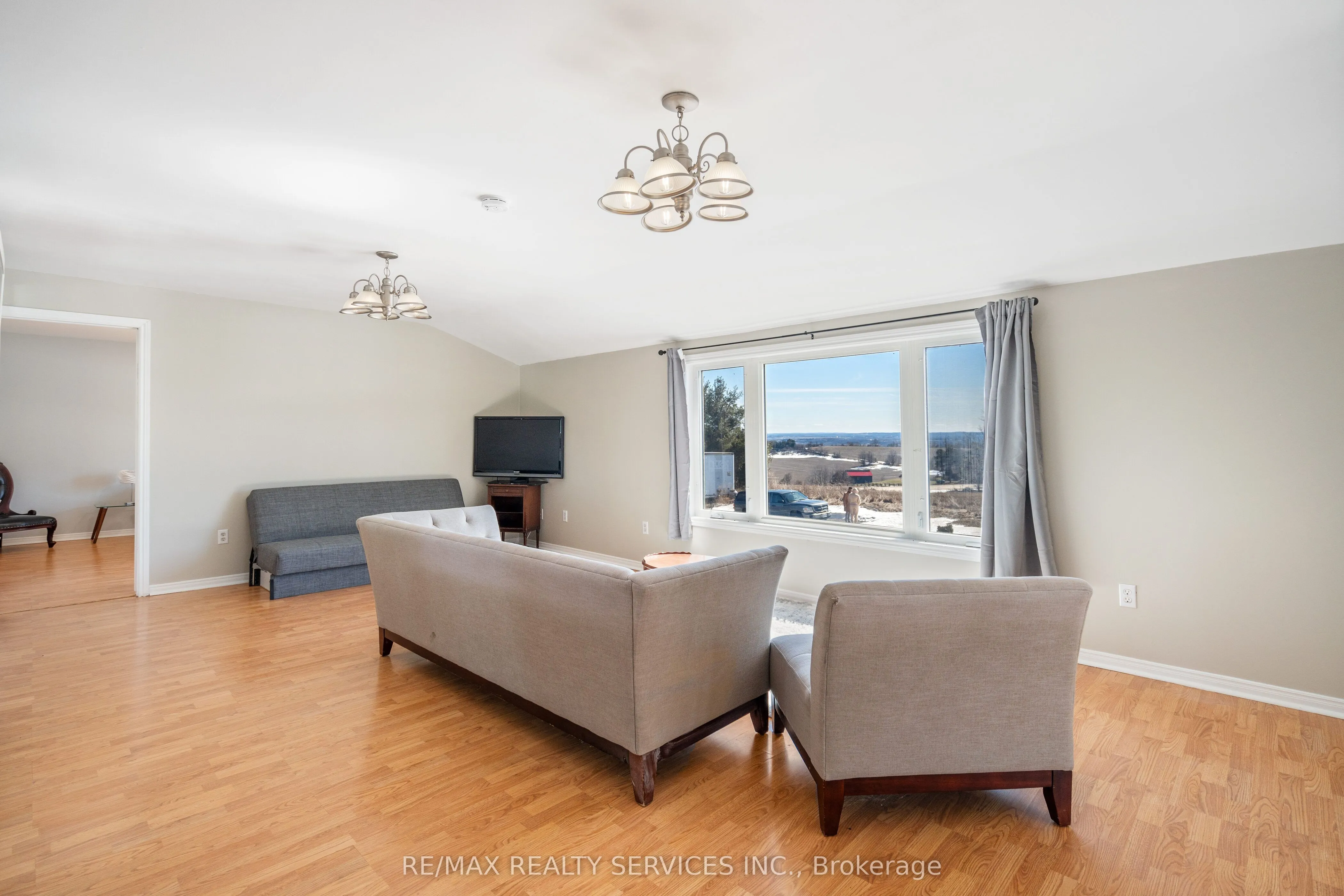 995486 Mono-Adjala Townline