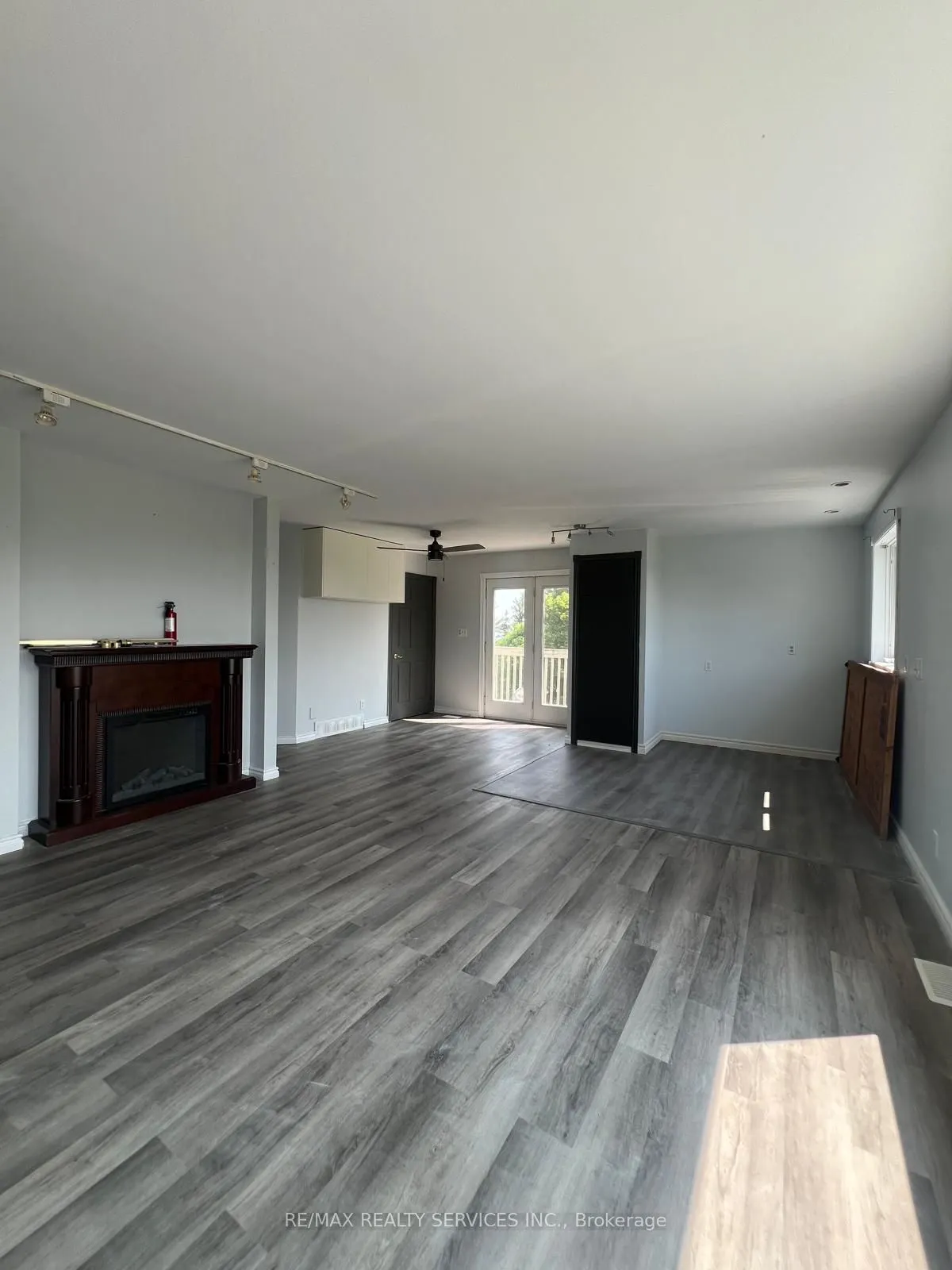 995486 Mono-Adjala Townline